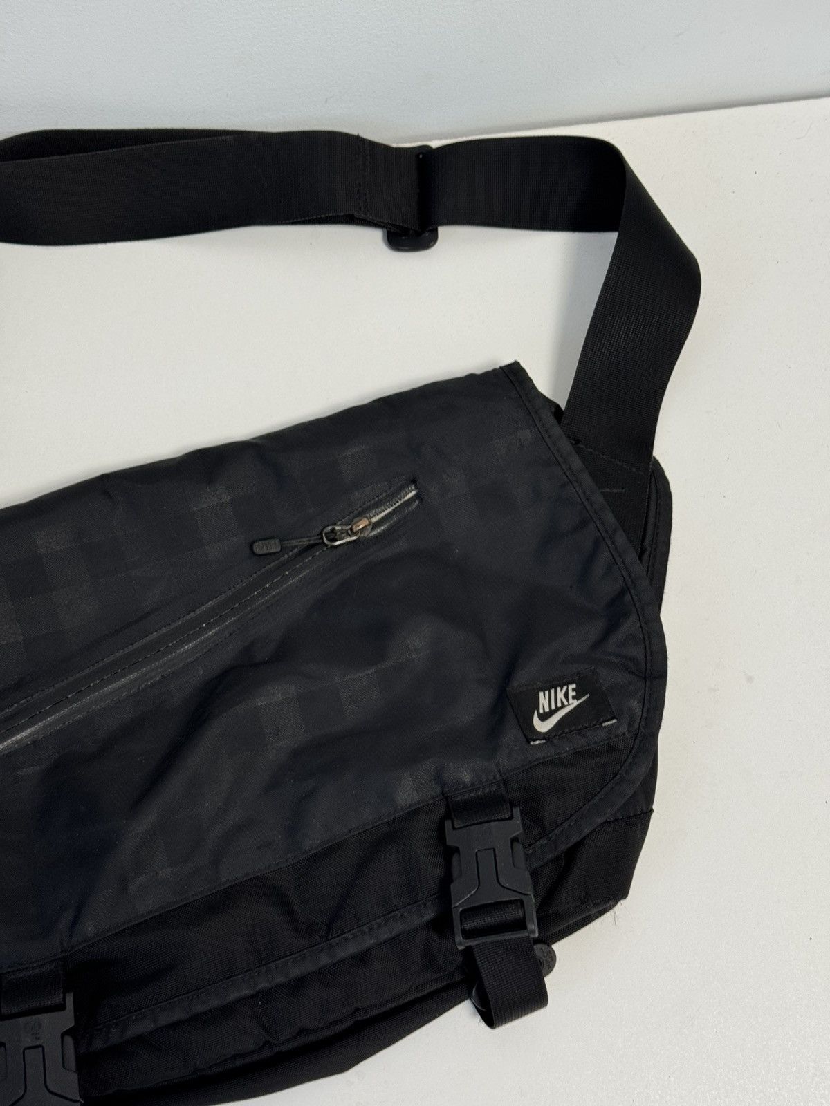 Nike Nike Y2K style Hype Bag Messenger Size ONE SIZE - 2 Thumbnail