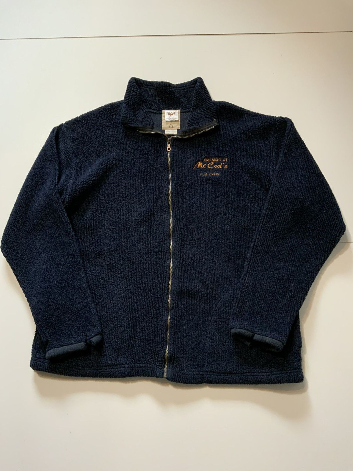 Vintage Vintage 2001 One Night At McCool’s Film Crew Fleece Jacket Size US XL / EU 56 / 4 - 2 Thumbnail