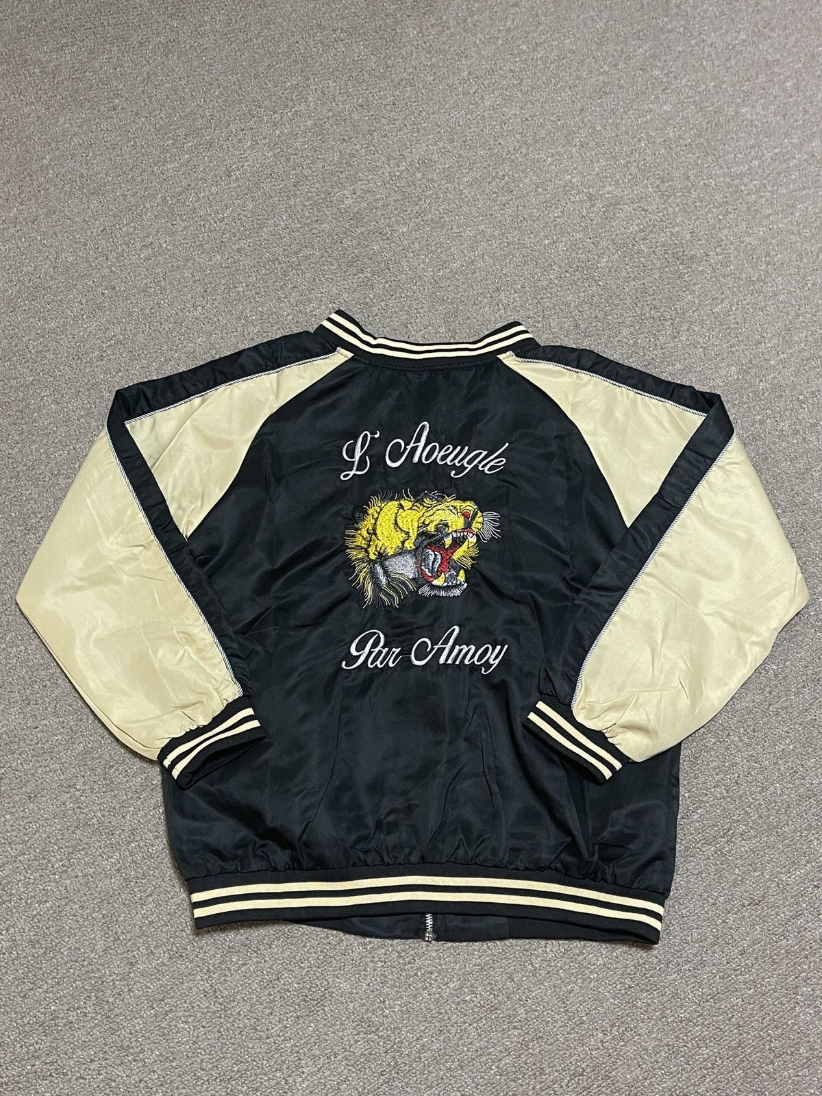 Japanese Brand Sukajan souvenir Tiger Logo Embroidery Light Jacket Size US L / EU 52-54 / 3 - 1 Thumbnail