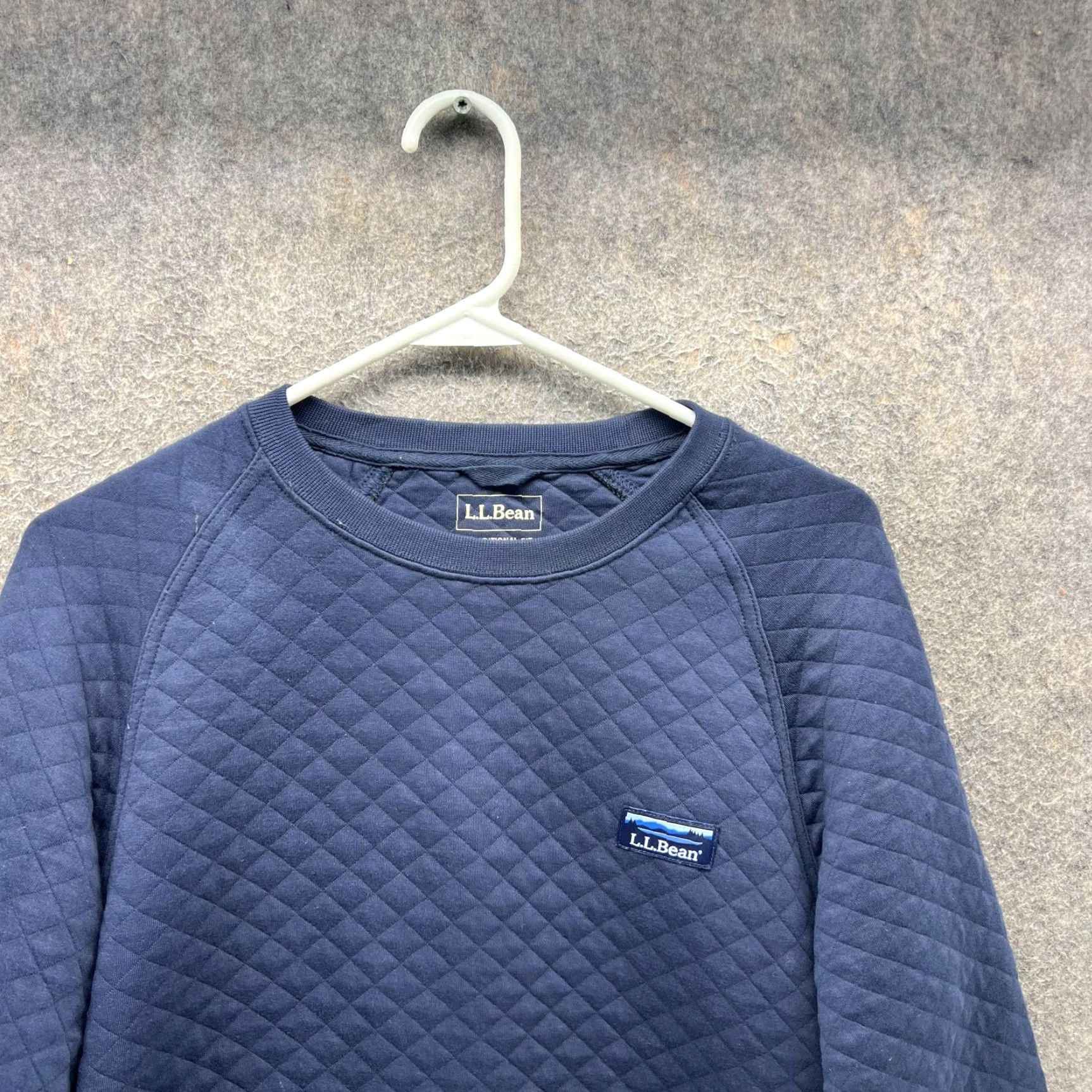 Vintage VINTAGE L.L. Bean Sweatshirt Mens S Blue Quilted Crewneck Pullover Traditional Fit Size US S / EU 44-46 / 1 - 3 Thumbnail