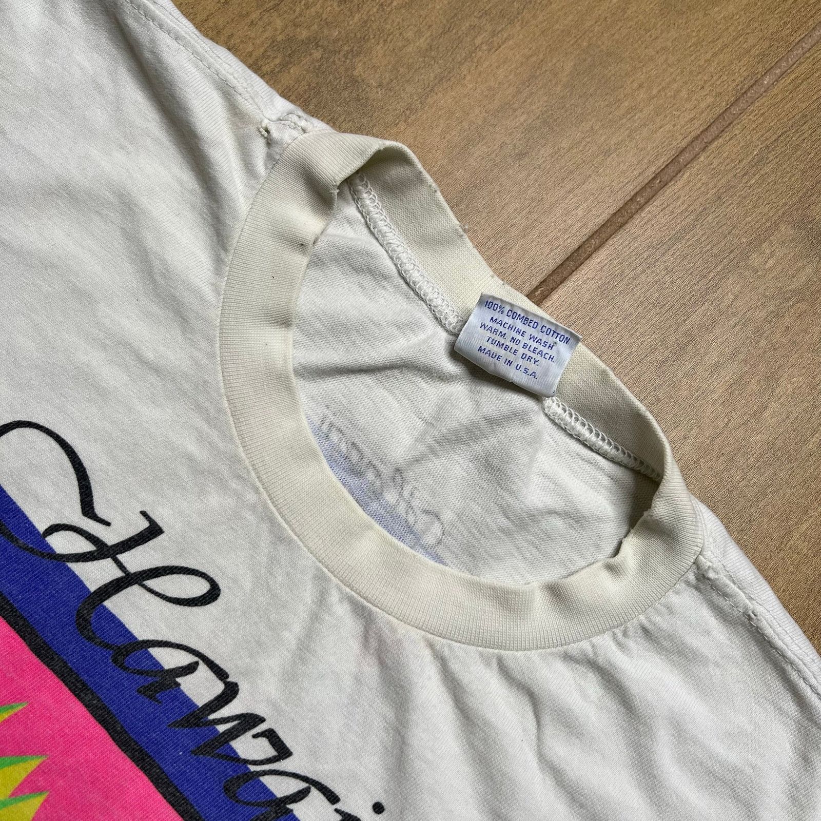 Vintage Vintage Crazy Shirts Hawaii T Shirt Neon Fish USA XL 80s Size US XL / EU 56 / 4 - 13 Thumbnail