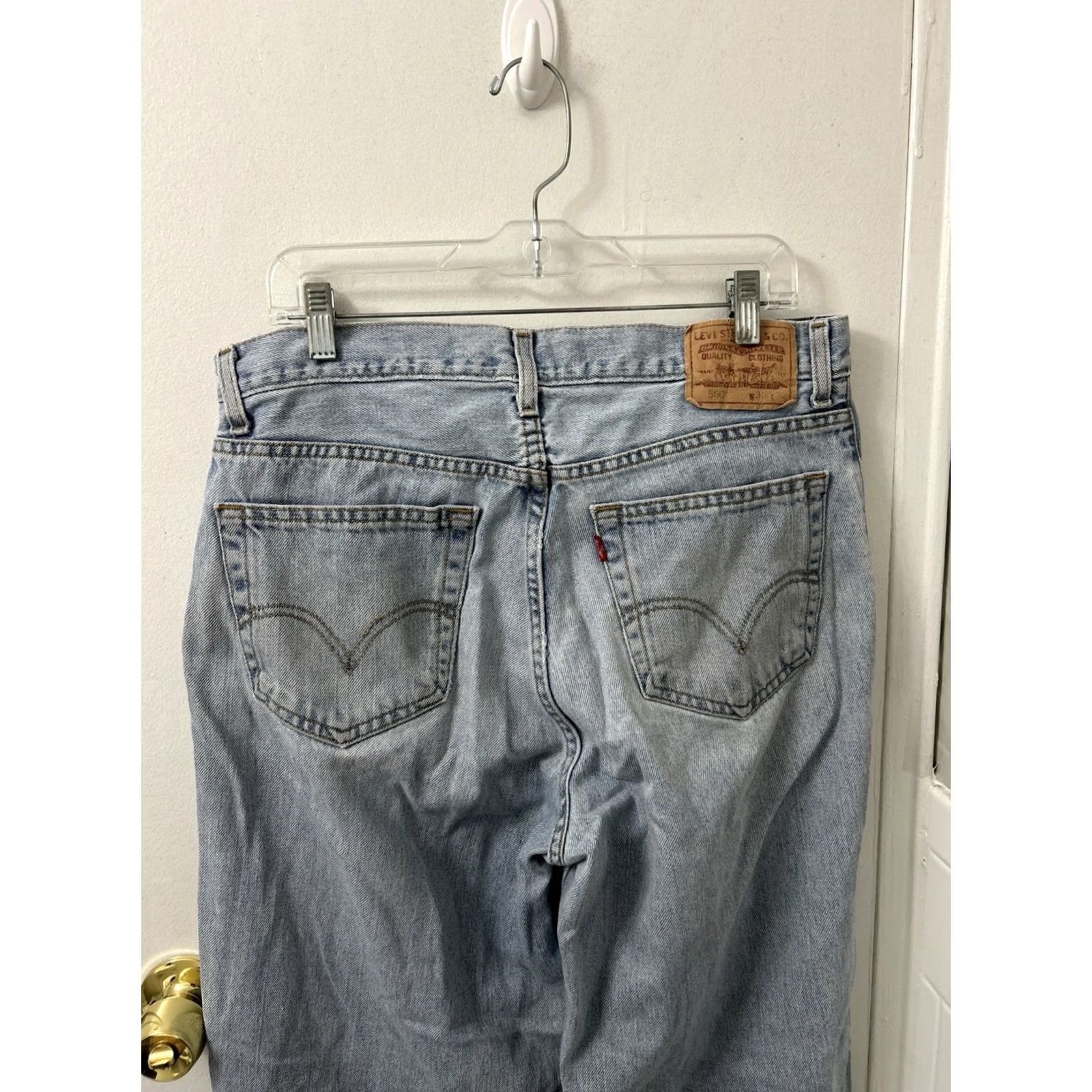 Levi's VINTAGE Levi's 560 Comfort Fit Jeans Mens 33x31 Light Blue Tapered Leg Denim Jeans 560 Levi's Men blue light wash 560s Mens Jeans Size US 33 - 2 Thumbnail