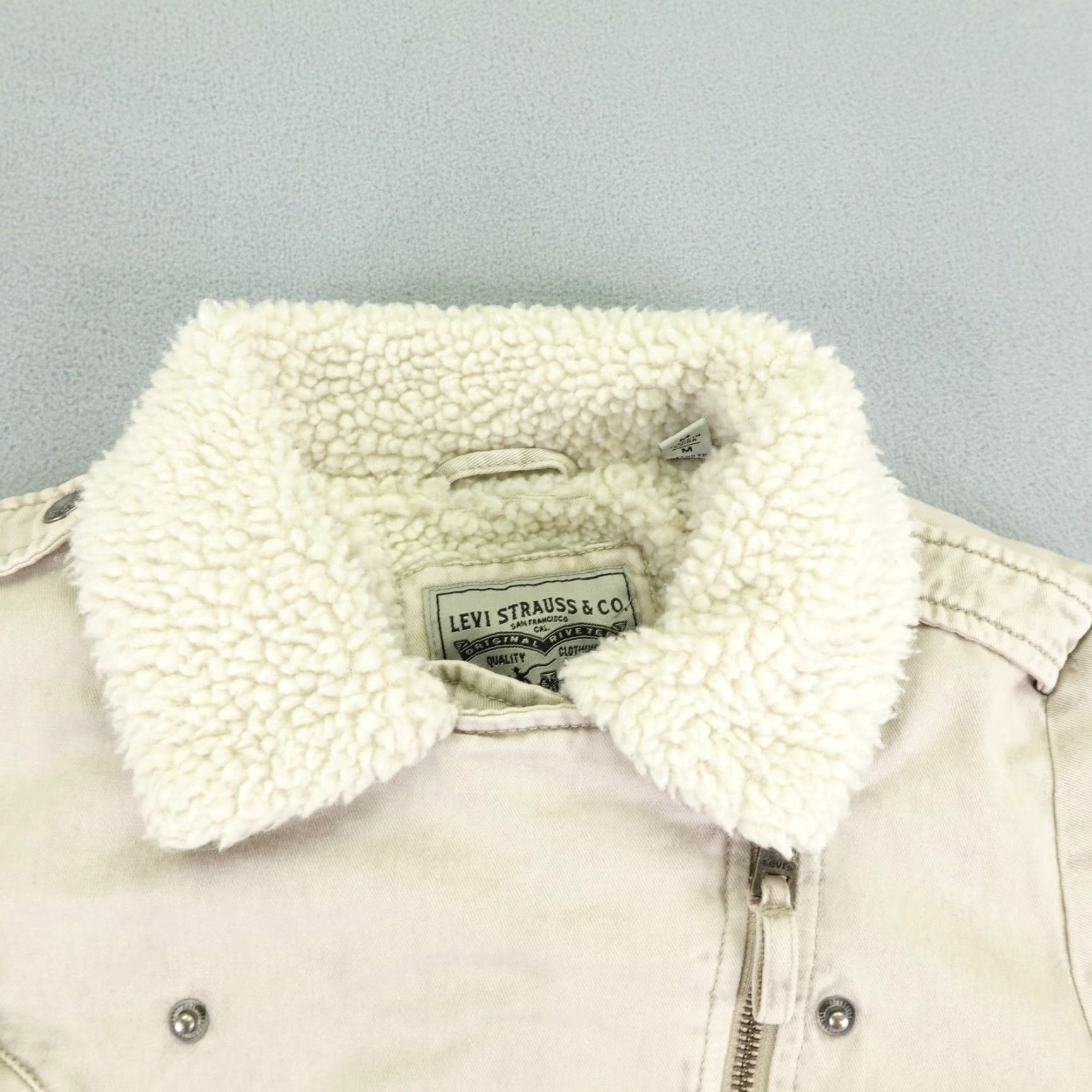 Levi's Levi's Jacket Womens M Beige Cotton Canvas Long Sleeve Zip Basic Jacket Outdoor Casual Travel Workwear Lined Pockets Belted Logo Zipper Size M / US 6-8 / IT 42-44 - 2 Thumbnail