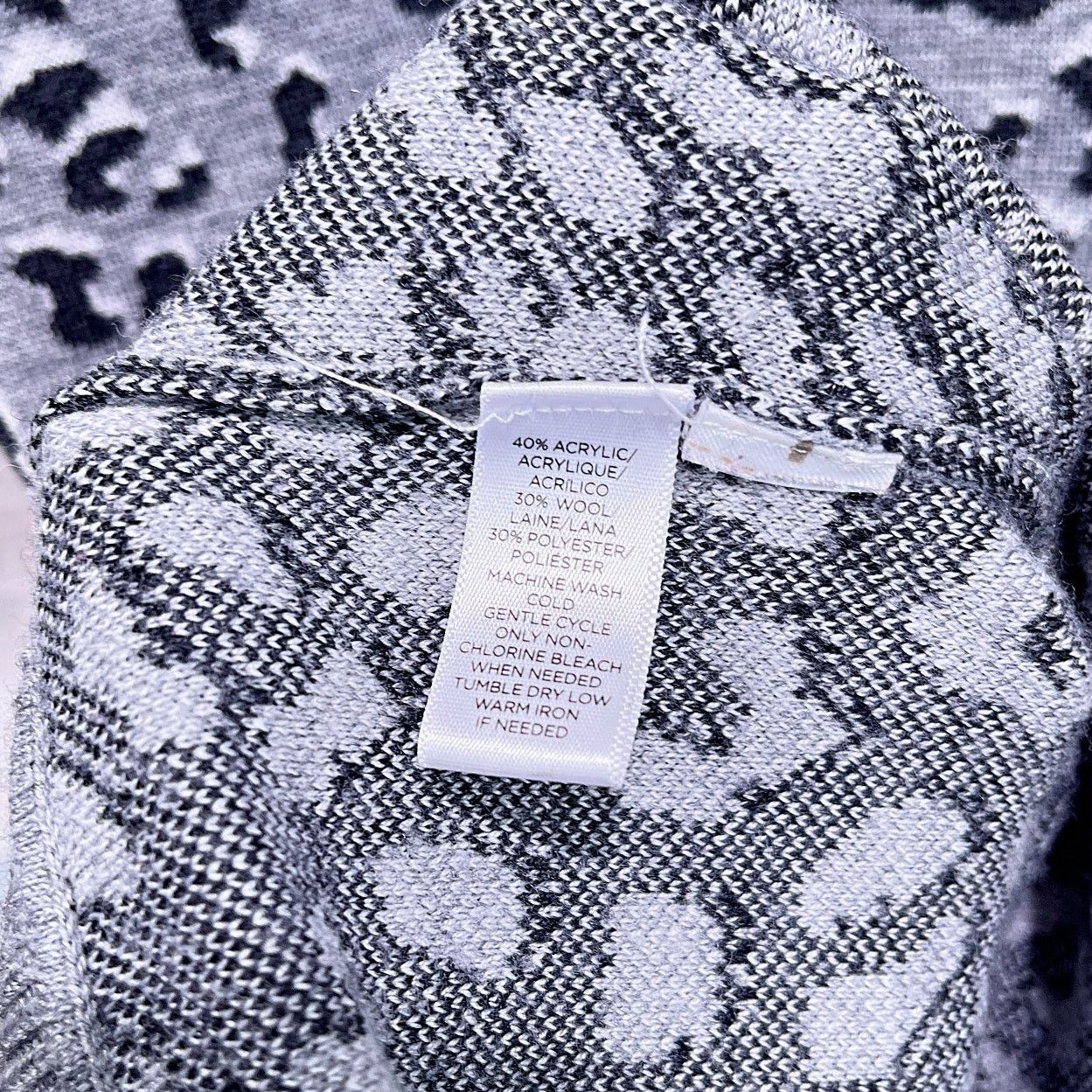 Loft LOFT Leopard Print Sweater Dress Gray Womens Small Petite SP Size S / US 4 / IT 40 - 7 Thumbnail