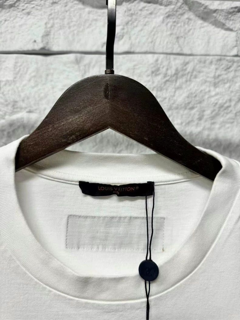 Louis Vuitton Louis Vuitton White Short Sleeve TShirt-2506 Size US M / EU 48-50 / 2 - 3 Thumbnail