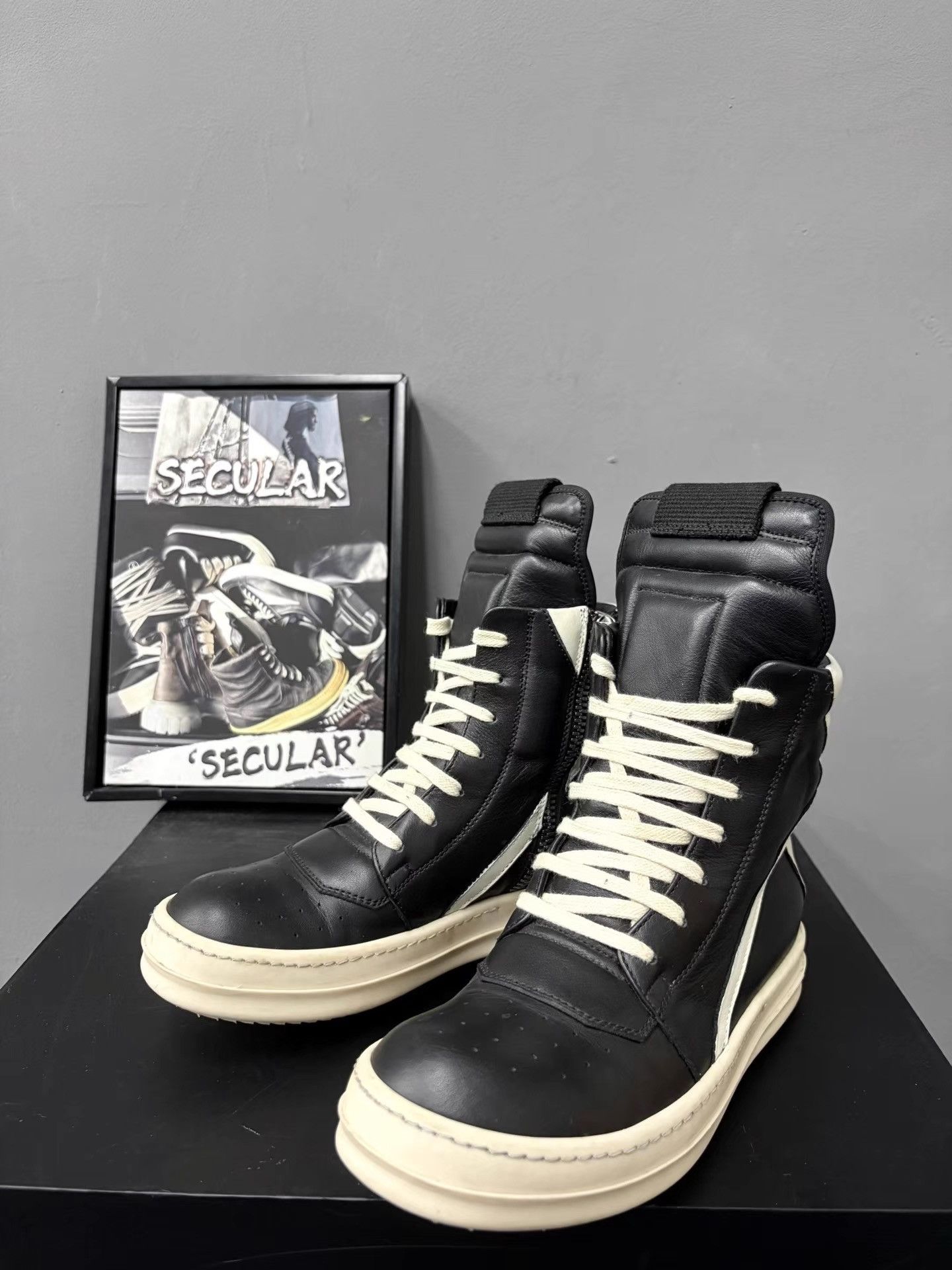 Rick Owens Rick Owens Black White Inverted Triangle Sneakers K34 Size US 6 / IT 36 - 1 Thumbnail
