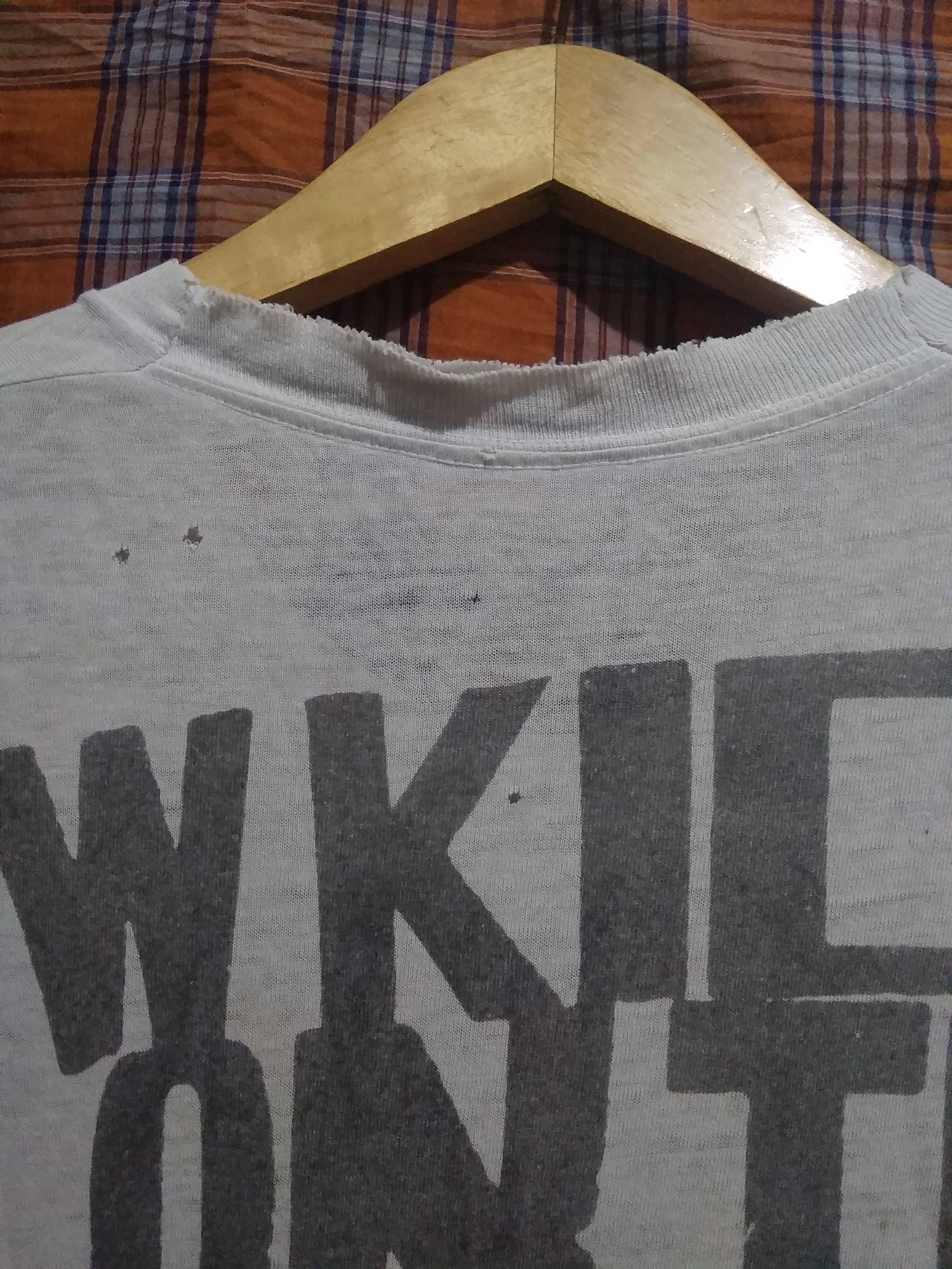 Band Tees thrashed faded 80s New Kids On The Block paper thin t shirt Size US S / EU 44-46 / 1 - 2 Thumbnail