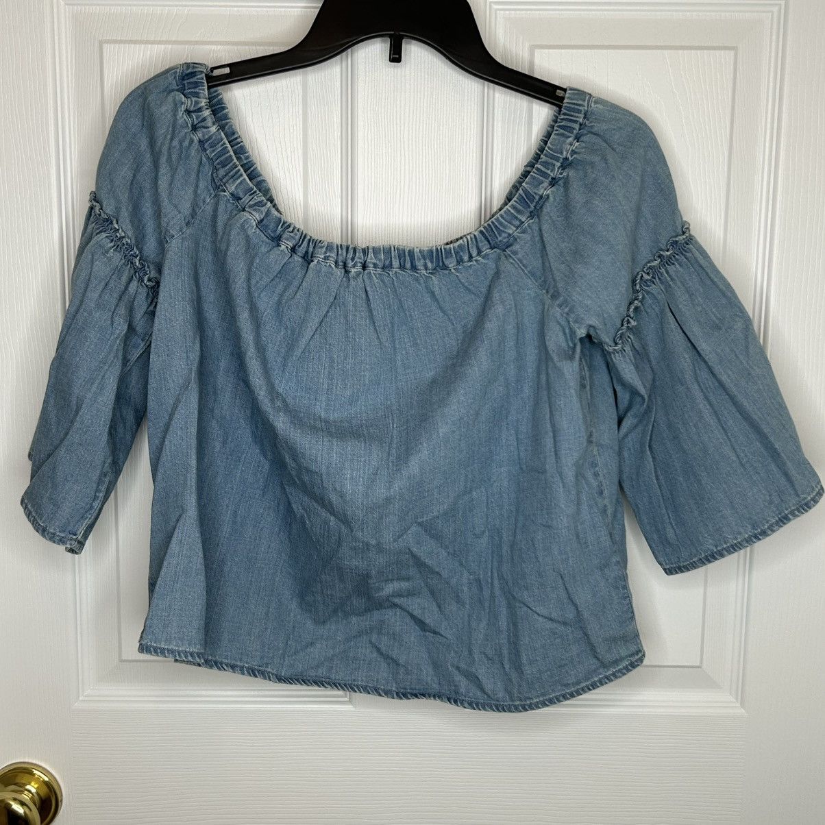 Madewell Madewell Blue Denim Azalea Off-the-Shoulder Chambray Top Size M / US 6-8 / IT 42-44 - 3 Thumbnail