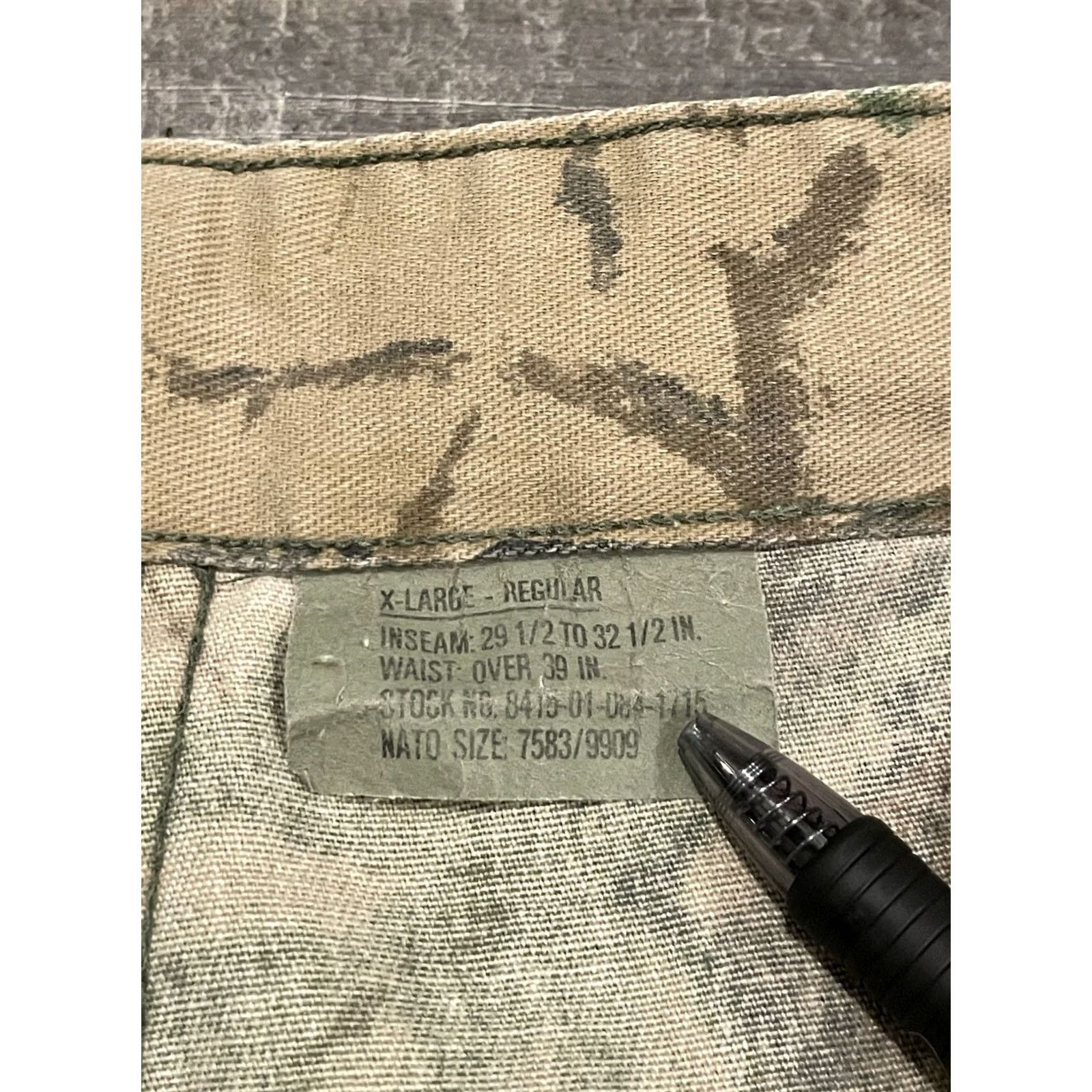 Vintage VINTAGE American Vintage Cargo Pants Mens XL 5-Pocket CA Miltary Wide-Leg Camouflage Camo Cotton Polyester USA 90s Workwear Baggy Distressed Size US 36 / EU 52 - 4 Thumbnail