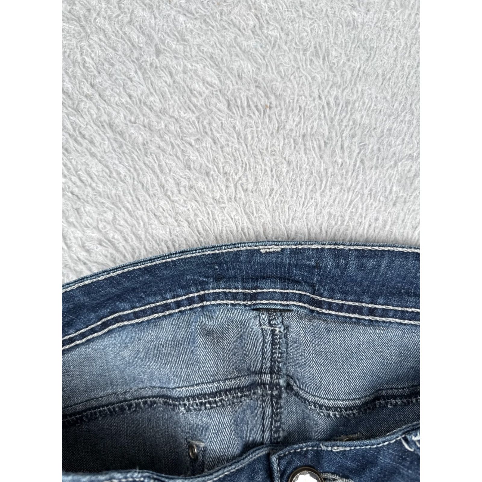 Silver Jeans Co. Women Jeans 30 Blue Denim Bootcut Embellished Cotton Blend Low Rise Bling 30x30 Size 30" / US 8 / IT 44 - 6 Thumbnail