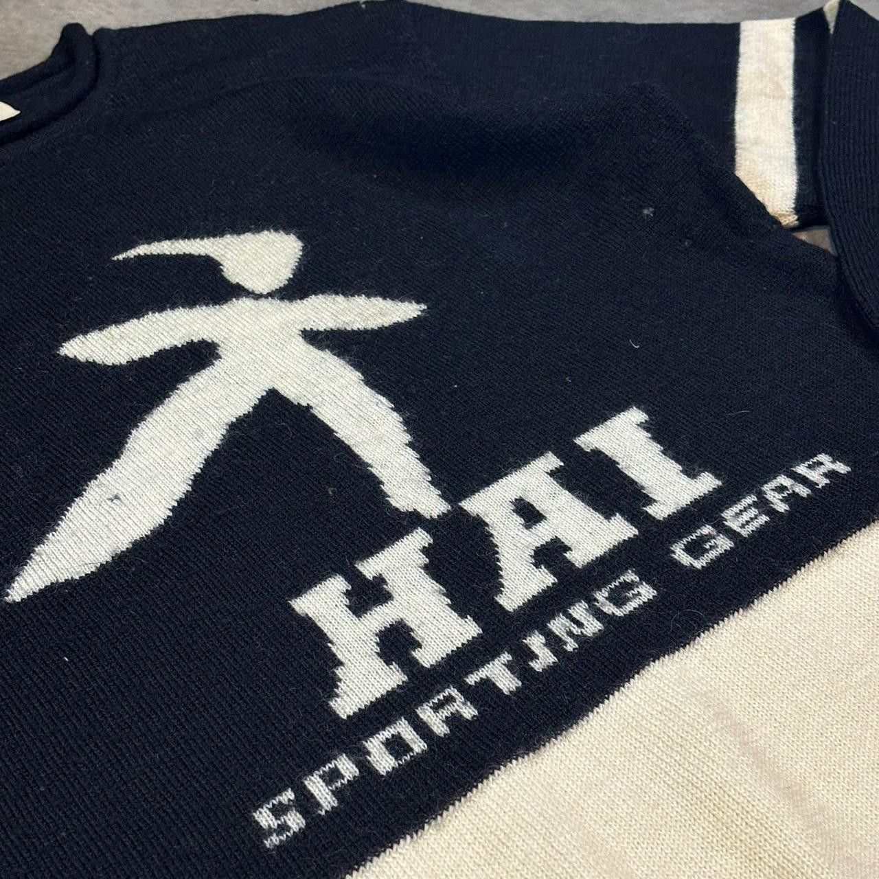 Hai Sporting Gear × Issey Miyake × Vintage 90s Hai Sporting Gear Issey Miyake Logo Knitt Swearshirt Size US M / EU 48-50 / 2 - 4 Thumbnail