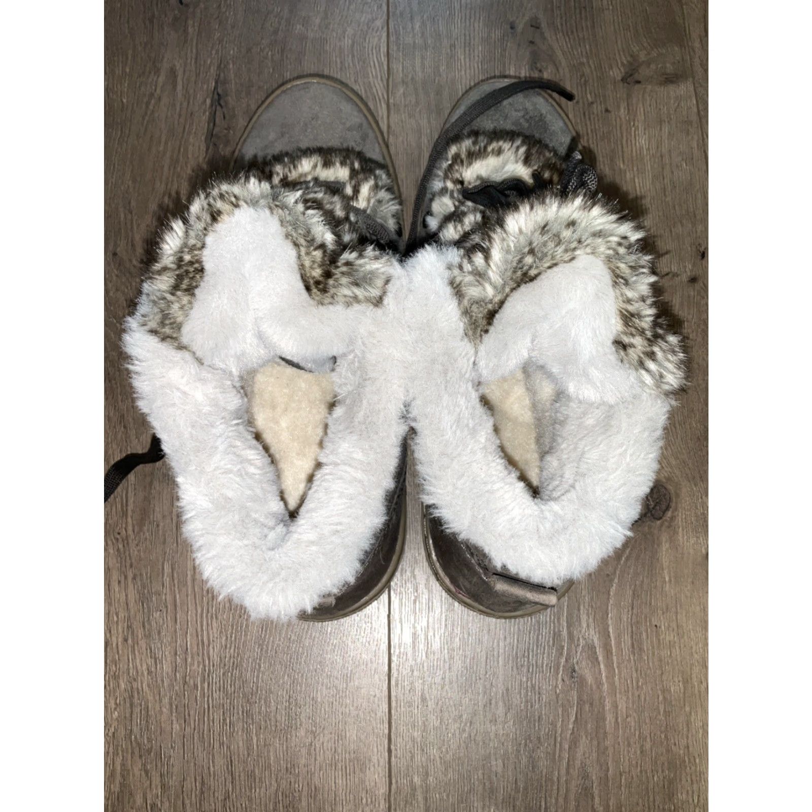 Cougar Cougar Daniel Women’s Waterproof Faux Fur Platform Sneaker Boot Grey Suede Sz 9 Size US 9 / IT 39 - 7 Thumbnail