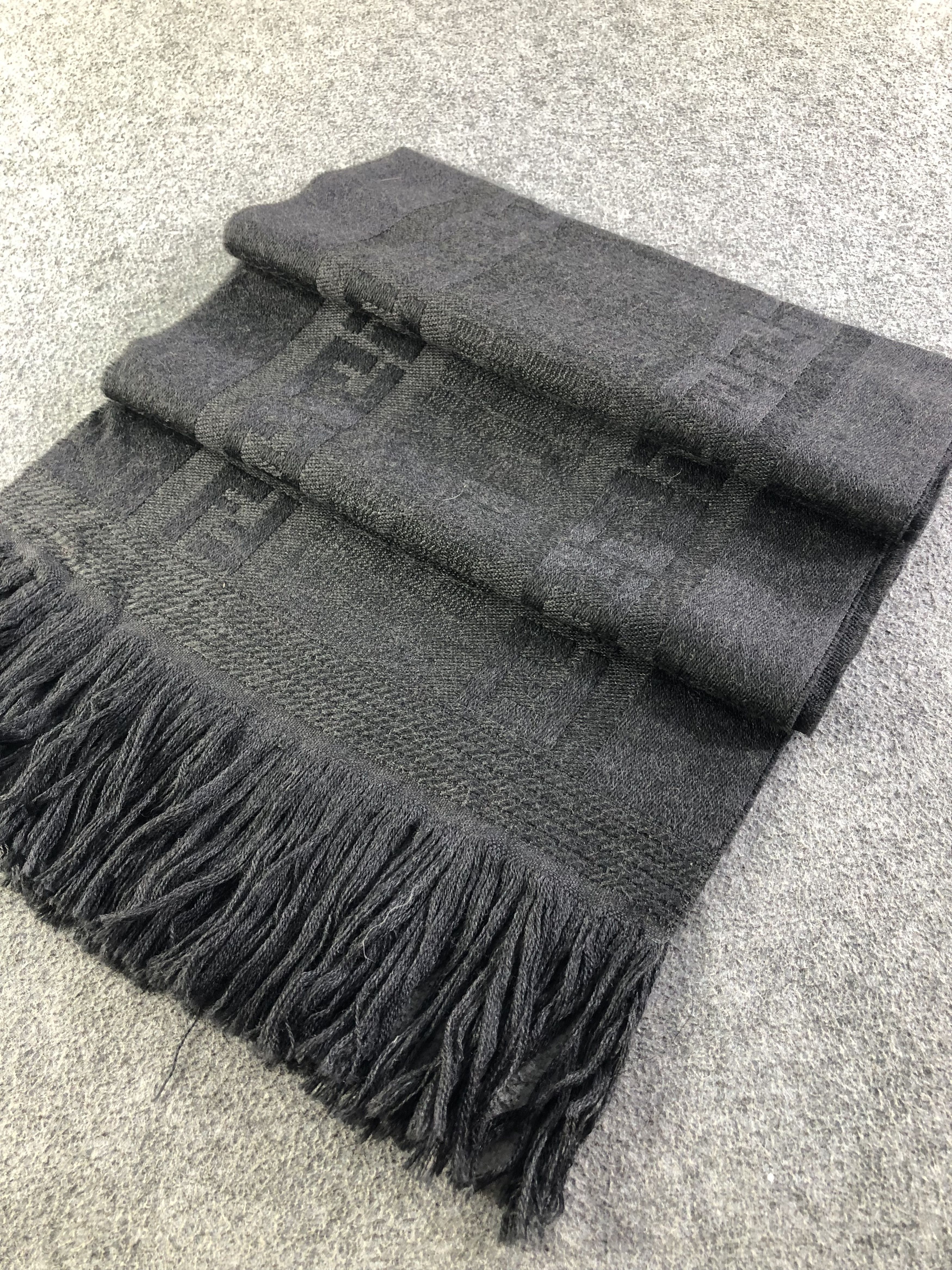 Fendi Fendi Monogram FF Scarf / Muffler / Neckwear SS1360 Size ONE SIZE - 2 Thumbnail