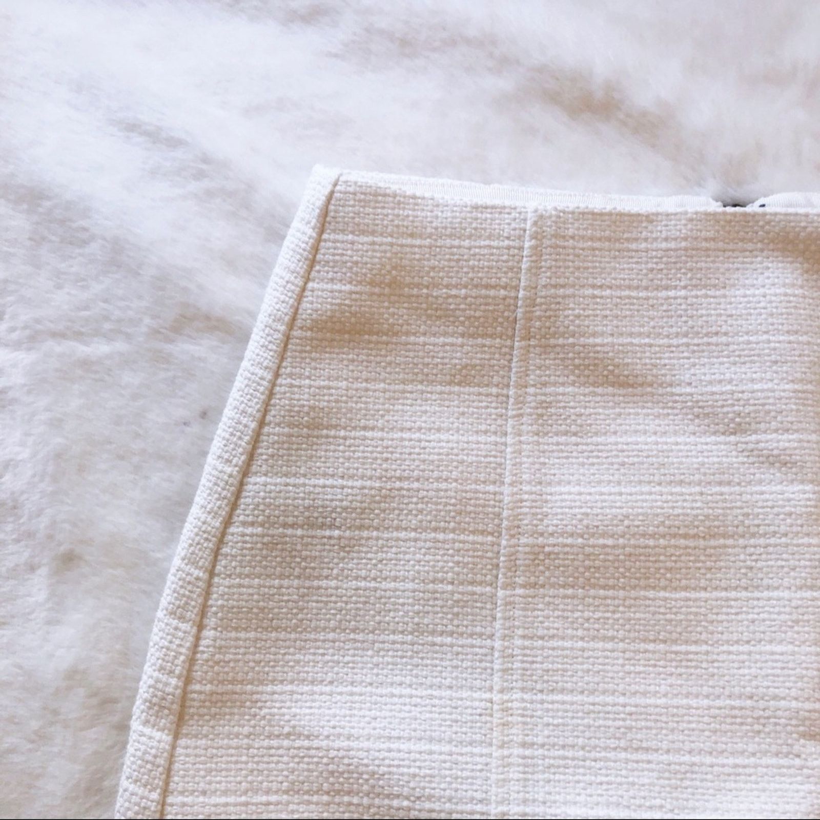 Loft LOFT White Mini Pencil Zip Skirt Size 27" / US 4 / IT 40 - 3 Thumbnail