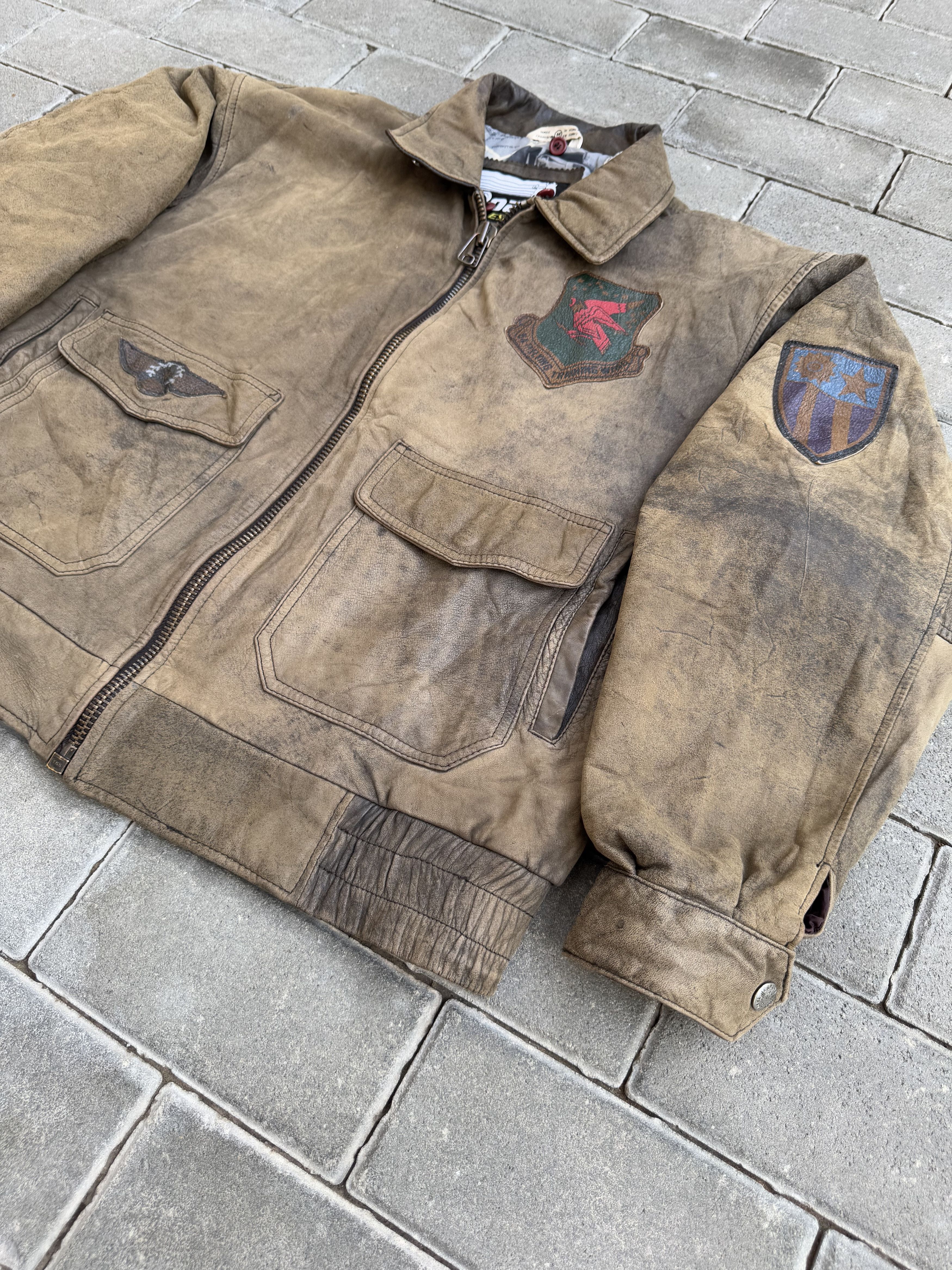 Avirex Vintage A2 Pilot's Brown Leather Jacket Flying Tigers 1941 Size US M / EU 48-50 / 2 - 4 Thumbnail