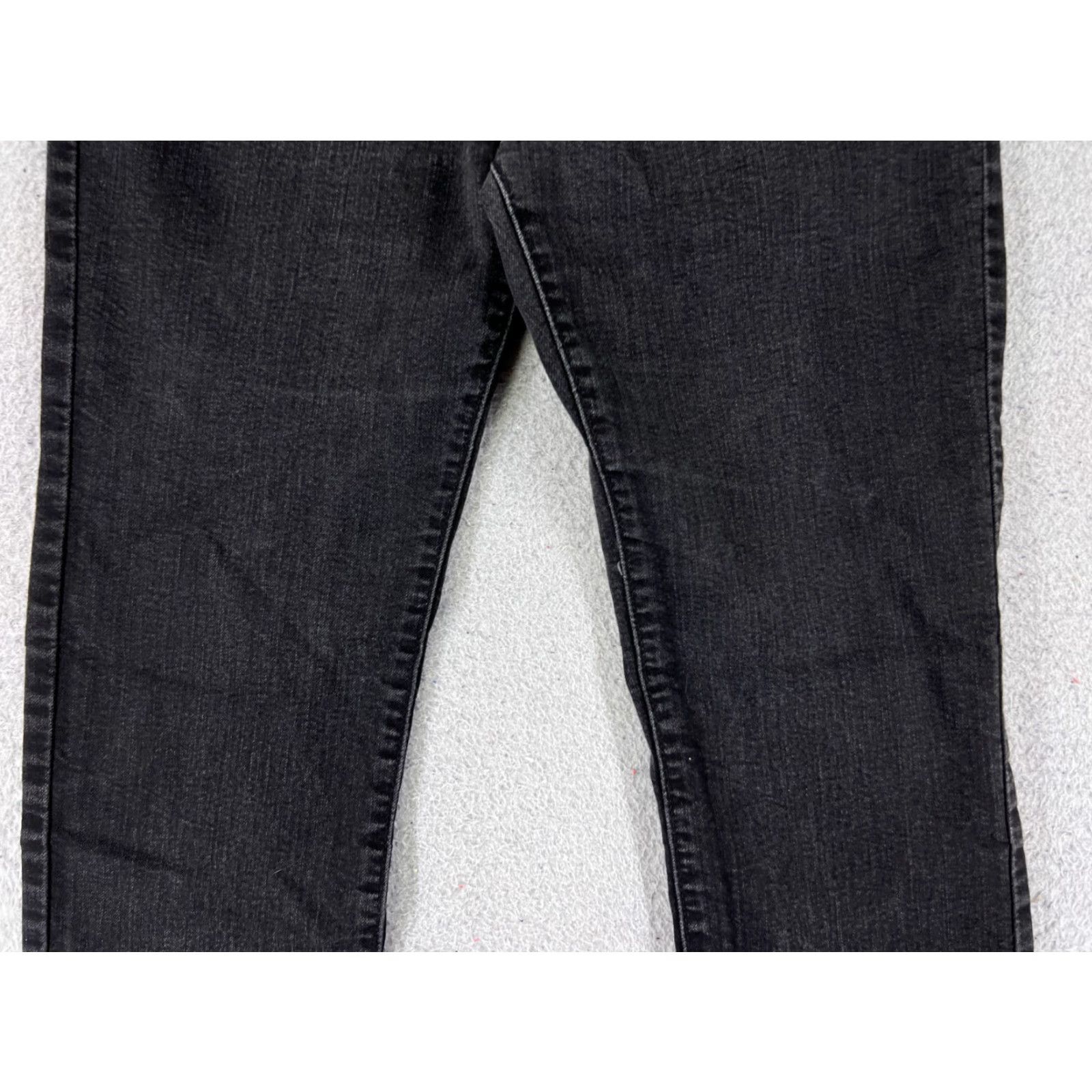 Levi's VINTAGE Levis Pants Womens 6 Black Denim Jeans Slight Curve Mid Rise Slim Cotton 28x26 Size 28" / US 6 / IT 42 - 3 Thumbnail