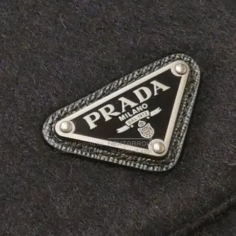 Prada Prada Cashmere Hooded Jacket in Navy . Size US L / EU 52-54 / 3 - 2 Thumbnail