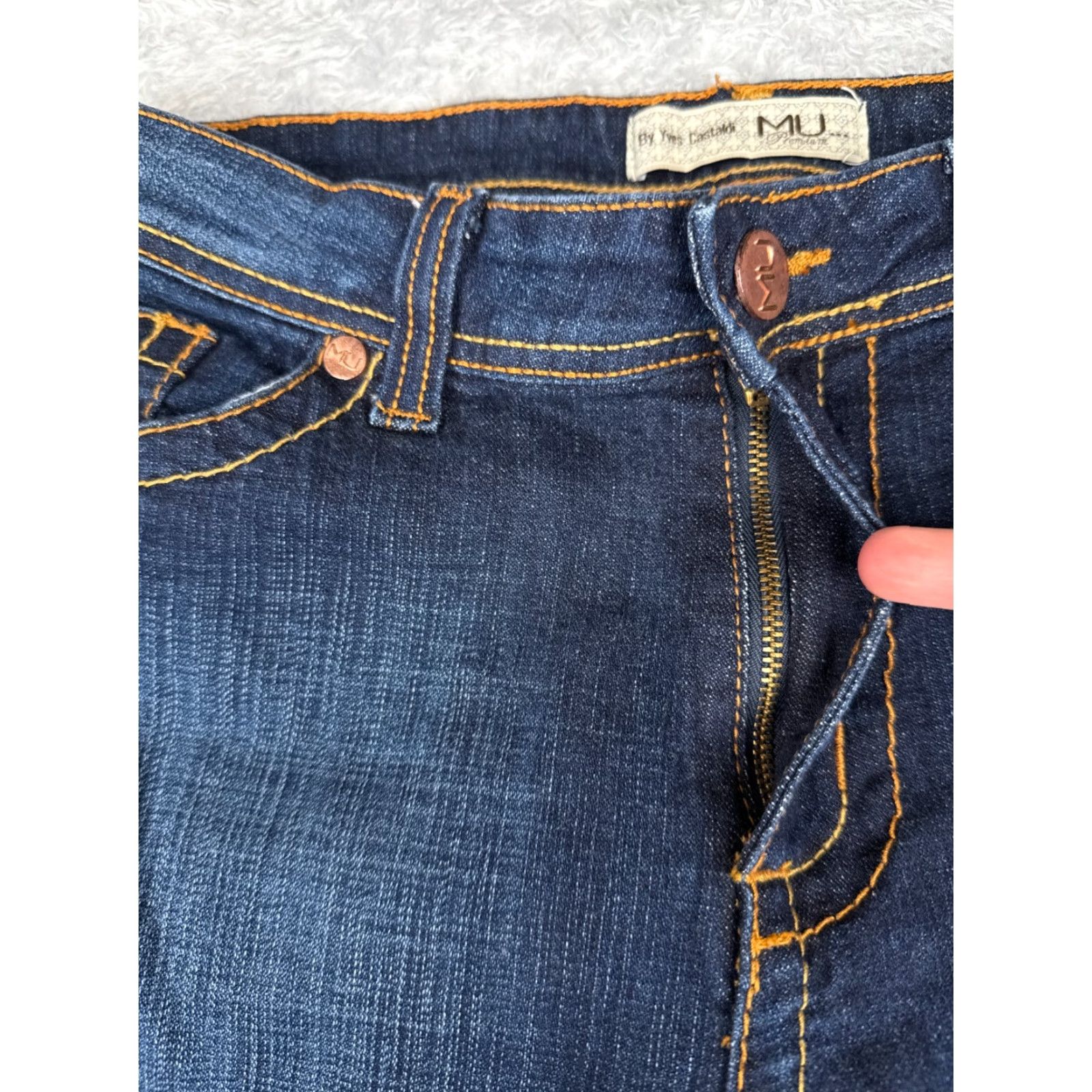 Vintage MU Jeans Womens Jeans Flared 16 Blue Denim High Rise Dark Cotton 31x32 5-Pocket Design Distressed Stretch Regular USA 31x32 Mens? Size 38" / US 16 / IT 52 - 5 Thumbnail