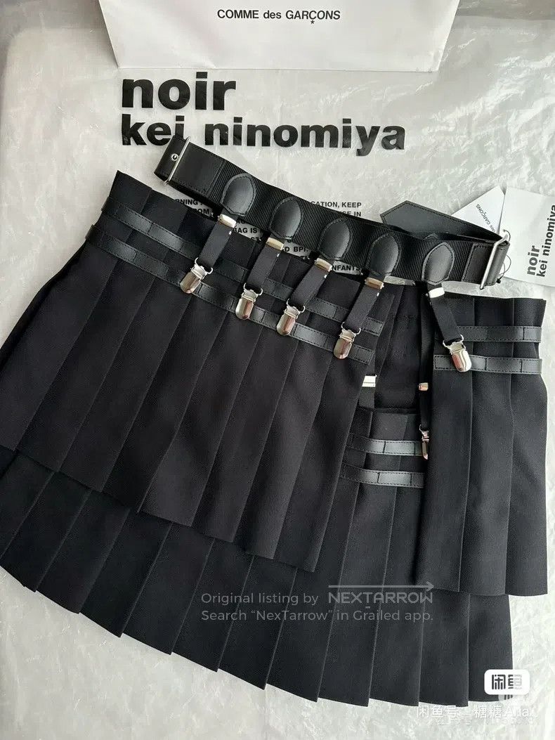 Comme des Garcons Comme Des Garcons size L Clip Pleated Skirt Size 23" - 2 Thumbnail