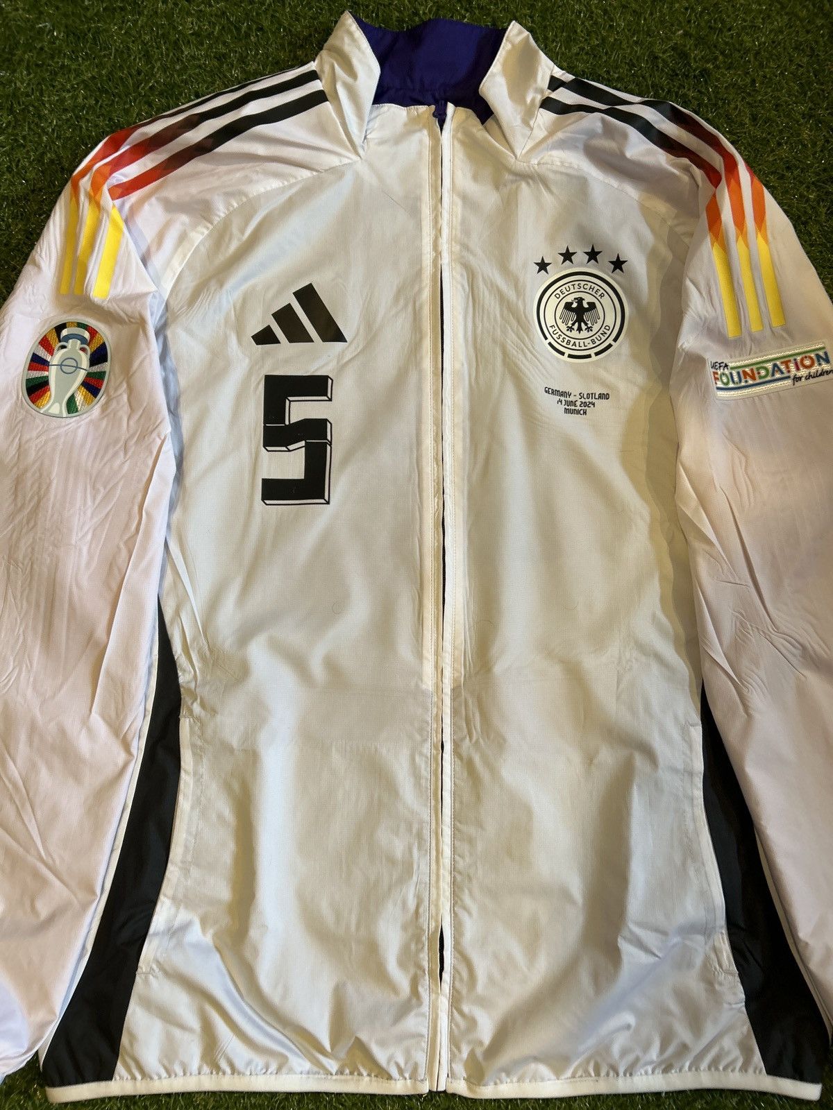 Adidas 24/25 Germany Pre-Match Jacket Size US L / EU 52-54 / 3 - 4 Thumbnail
