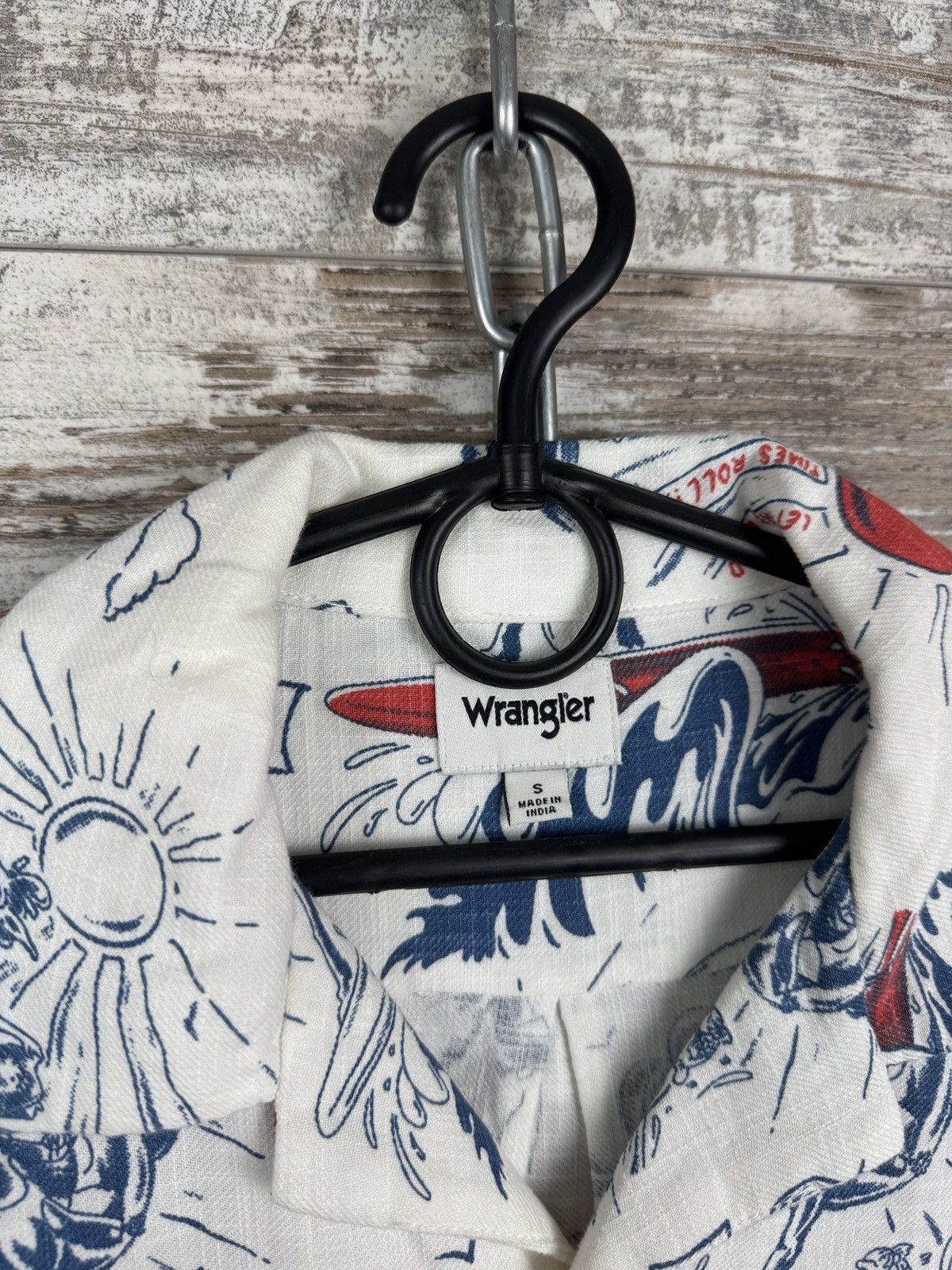 Wrangler Mens Vintage Wrangler Hawaiian shirts crazy monogram tee Size US S / EU 44-46 / 1 - 5 Thumbnail