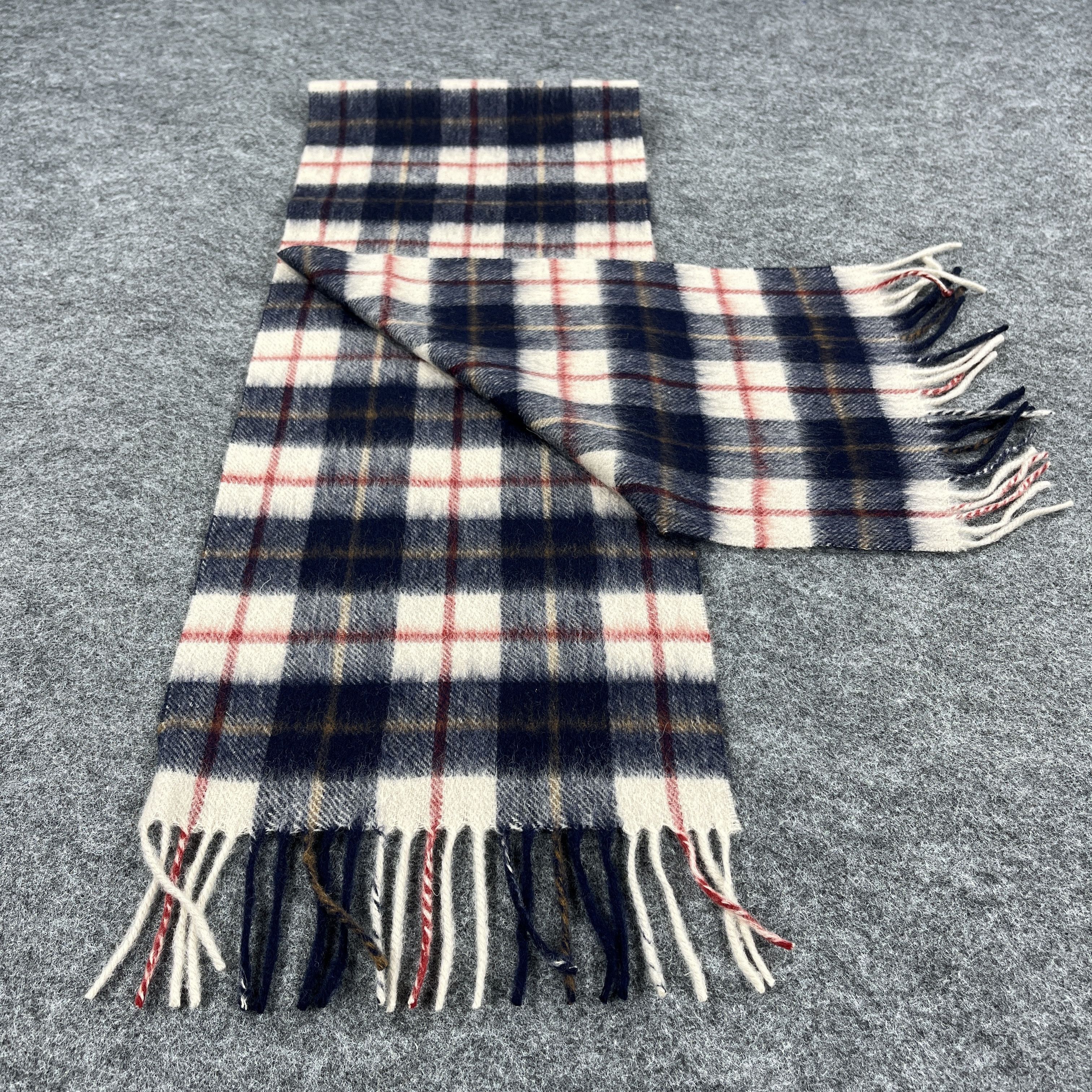 Aquascutum Aquascutum Scarf / Muffler / Neckwear - T874 Size ONE SIZE - 2 Thumbnail