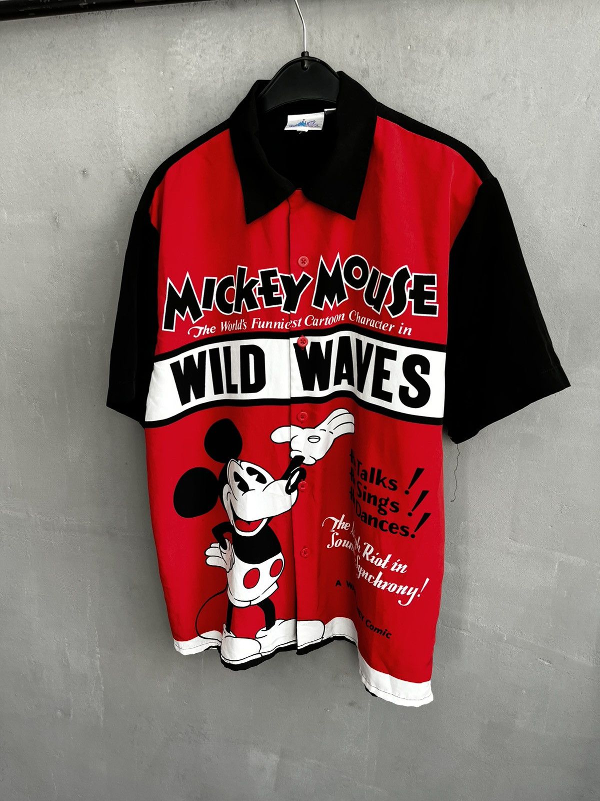 Designer × Disney Vintage Disney Mickey Mouse Button Up Shirt 90s Size US M / EU 48-50 / 2 - 1 Thumbnail