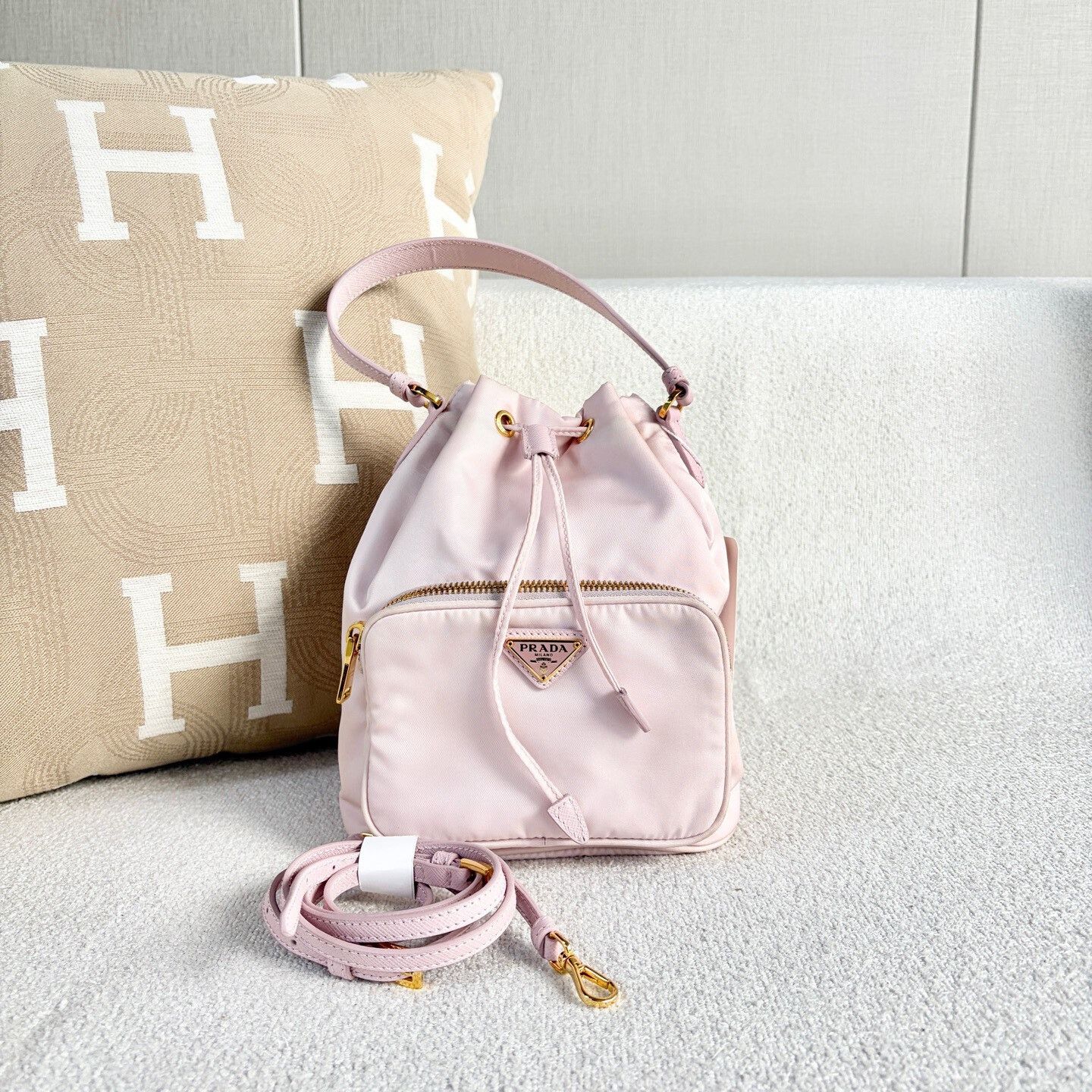 Prada Pre-loved Bag Very good condition Size ONE SIZE - 1 Thumbnail