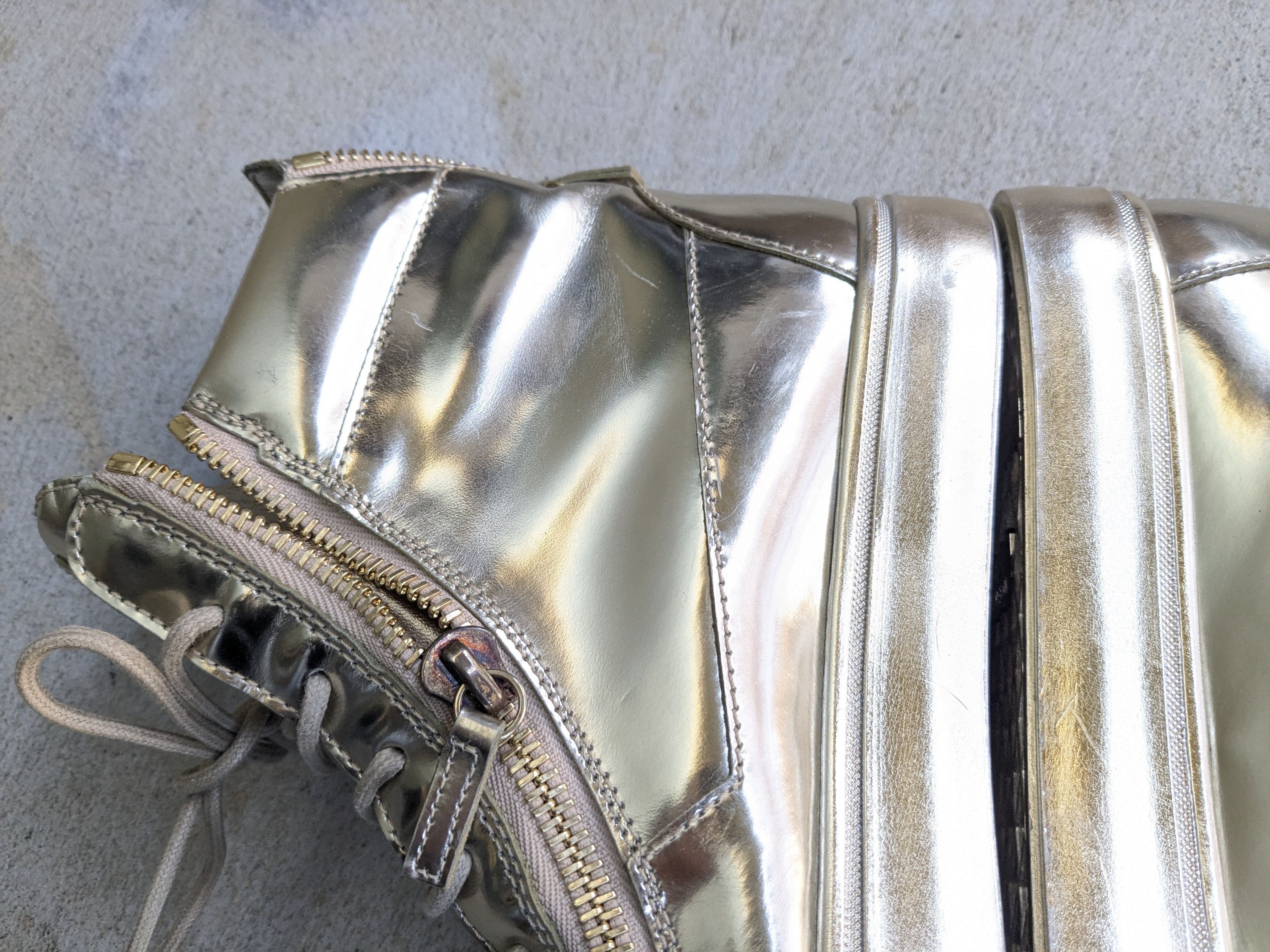 Giuseppe Zanotti Giuseppe Zanotti High Tops Gold Metallic 11 44 Size US 11 / EU 44 - 13 Thumbnail