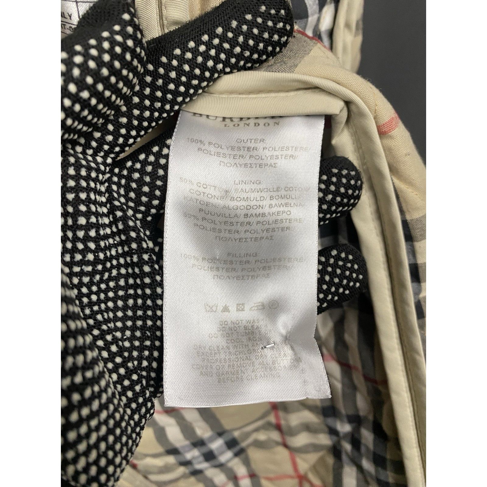 Burberry Burberry Nova Check Lining Women's Beige Quilted Jacket Size Size S / US 4 / IT 40 - 14 Thumbnail