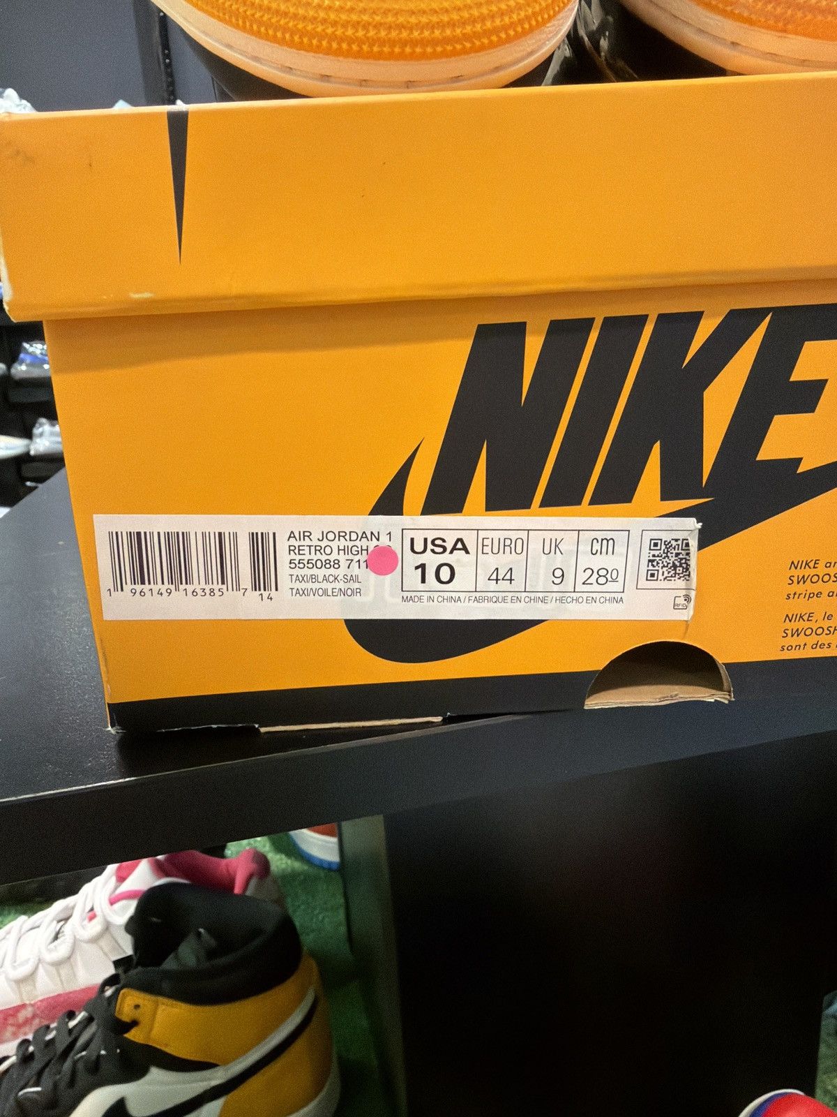 Jordan Brand Jordan 1 High Taxi Size-10 Brand New Quick Ship Size US 10 / EU 43 - 7 Thumbnail