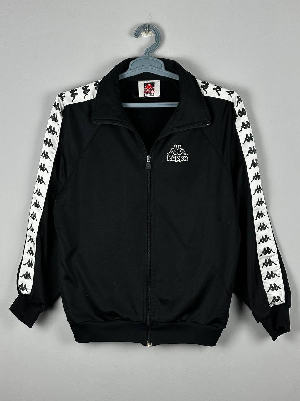 Kappa Vintage Y2K Kappa Black Lampas Track Jacket Size US S / EU 44-46 / 1 - 1 Thumbnail