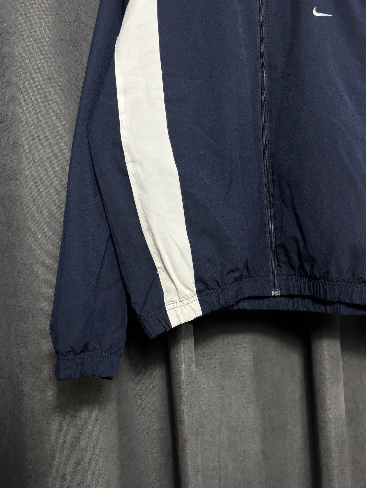Nike × Vintage Vintage 90s Nike Nylon track jacket Drill Y2K Size US M / EU 48-50 / 2 - 2 Thumbnail