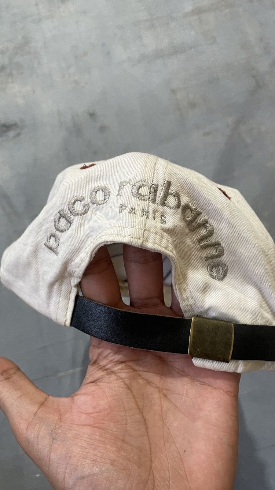 Vintage Vintage paco rabanne cap Size ONE SIZE - 2 Thumbnail