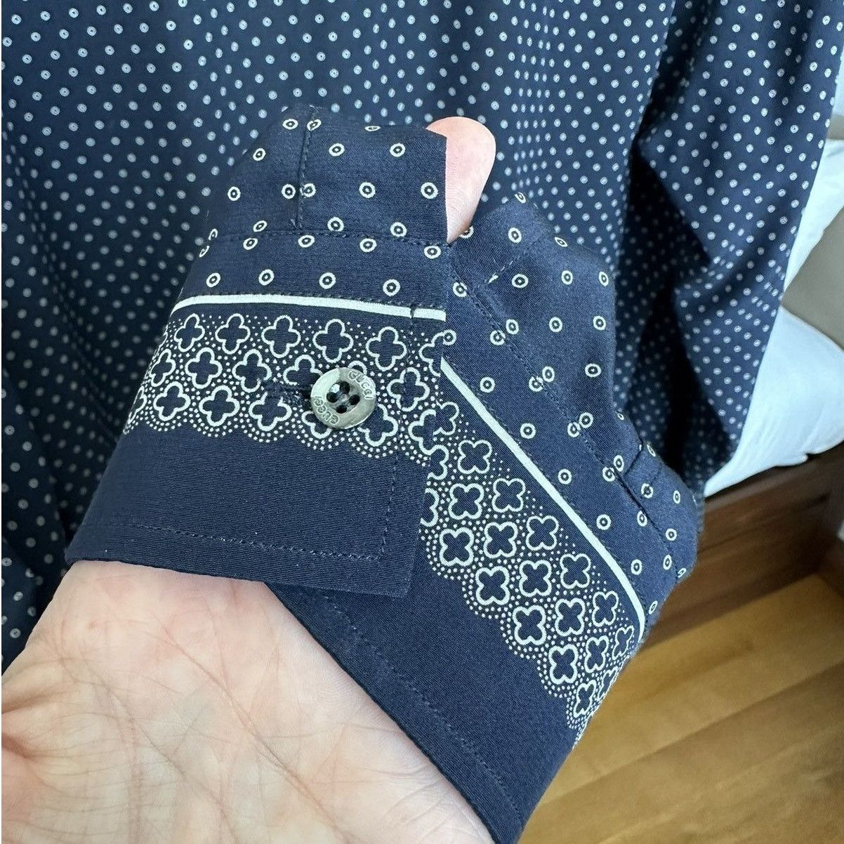 Gucci 2014 Navy Tile Pattern Silk Twill Shirt Slim fit 41 / 16 Size US L / EU 52-54 / 3 - 5 Thumbnail