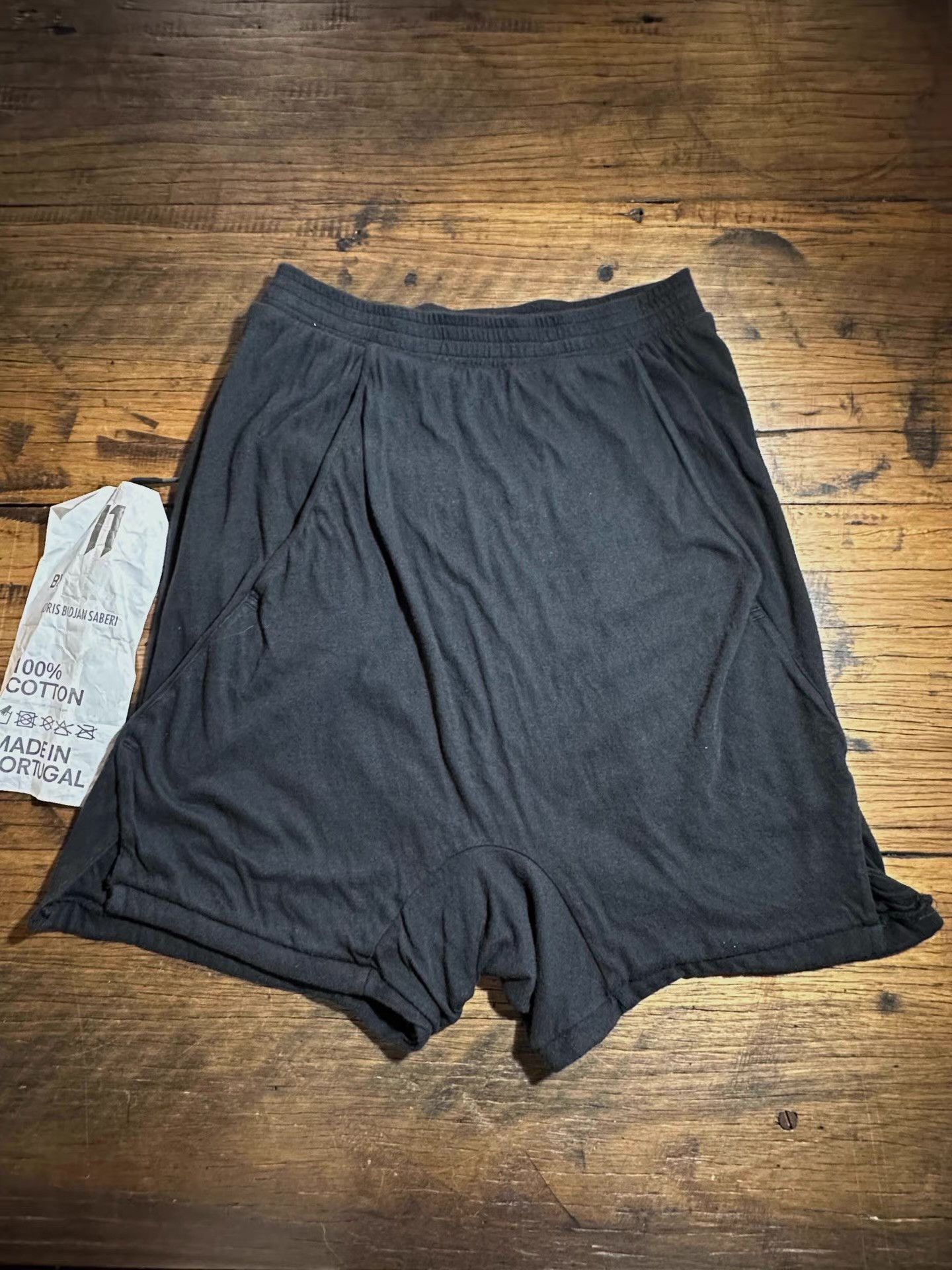 Boris Bidjan Saberi 11byBBS 16SS Black P16 shorts Ｑ25 Size US 32 / EU 48 - 1 Thumbnail