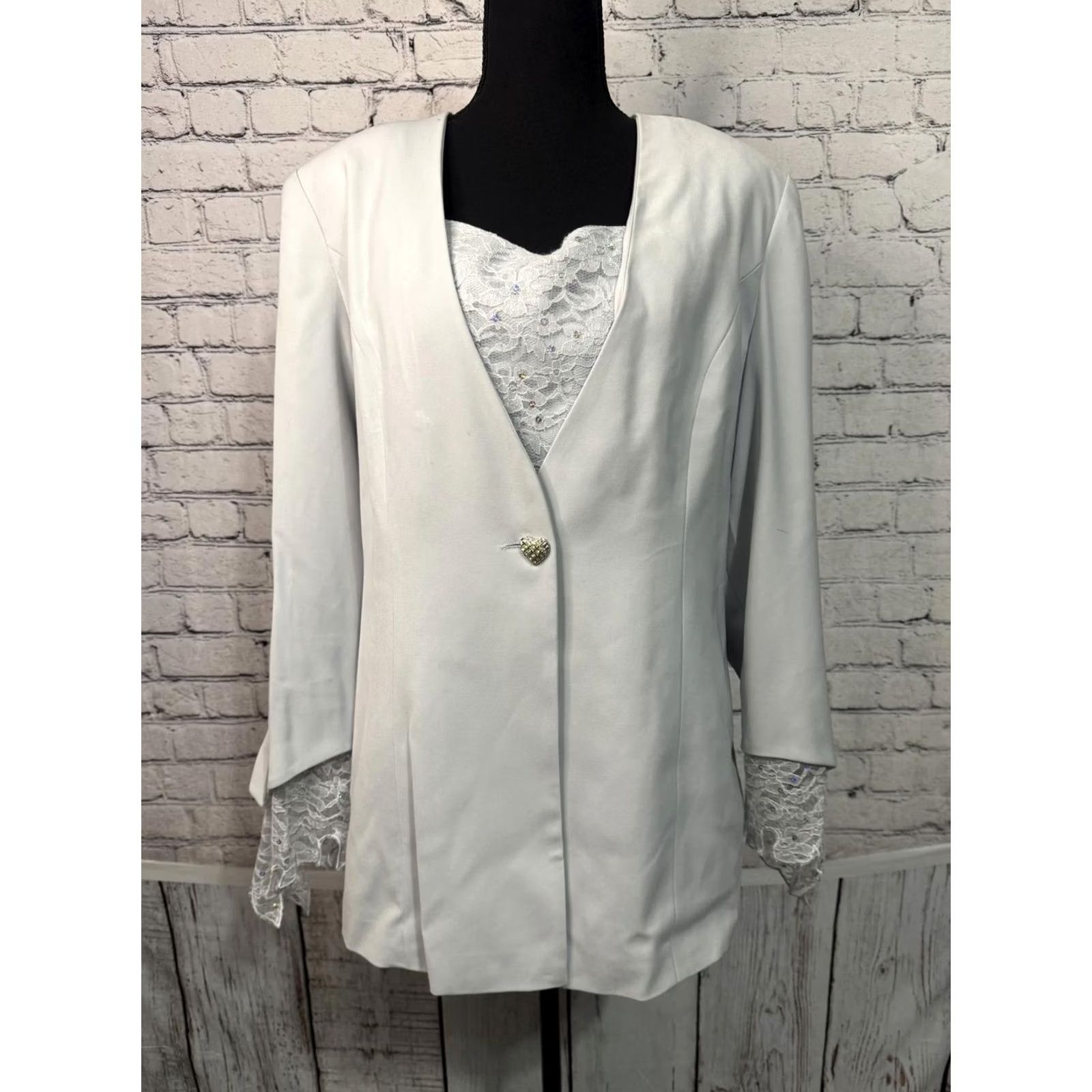 Vintage VINTAGE G.O.S.P.E.L. Blazer Skirt Women's Light Blue Polyester 16 Regular Lace Cuffs Heart Rhinestone Button Long Sleeve Mid-Length Mens Womens Girls Size 38" / US 16 / IT 52 - 6 Thumbnail