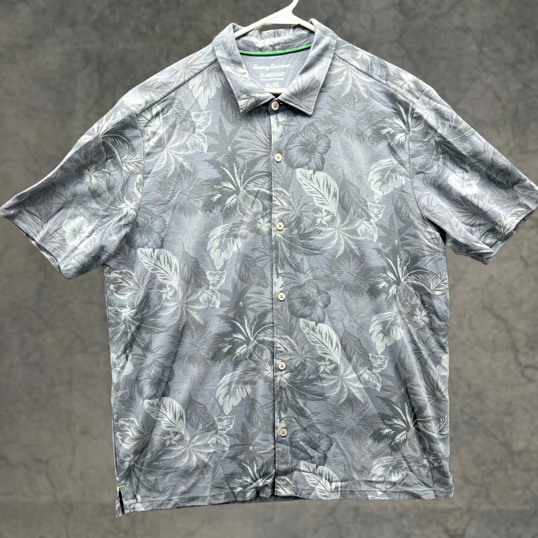 Tommy Bahama Tommy Bahama Shirt Mens XL Gray Button Down IslandZone Fire Camp Floral Hawaiian Size US XL / EU 56 / 4 - 1 Thumbnail