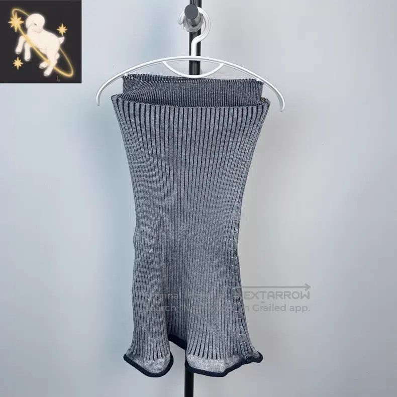 Louis Vuitton Louis Vuitton Wool rib-knit flared hem knit skirt Size S / US 4 / IT 40 - 1 Thumbnail