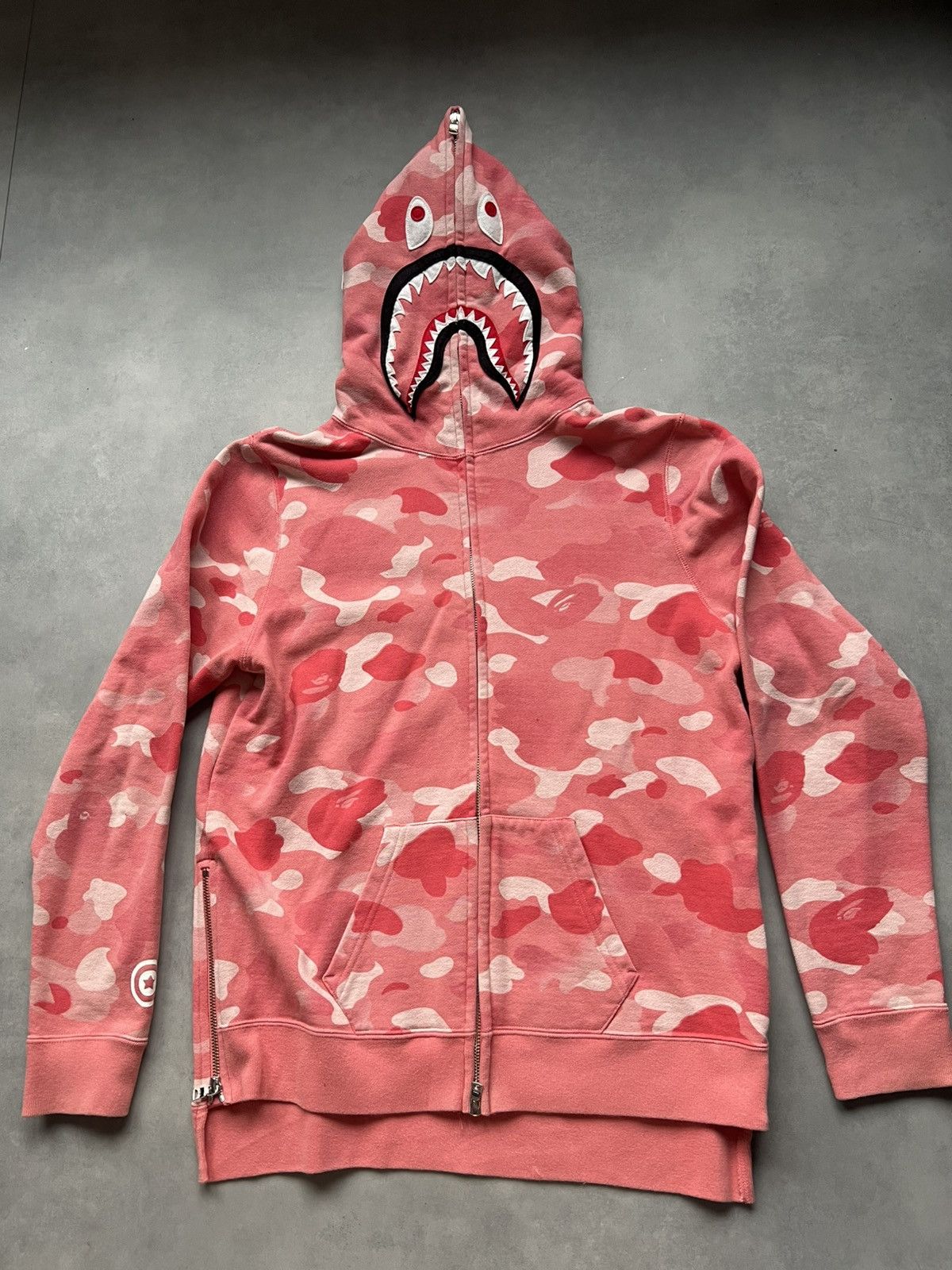 Bape Bape Fullzip Shark Hoodie Size US M / EU 48-50 / 2 - 1 Thumbnail