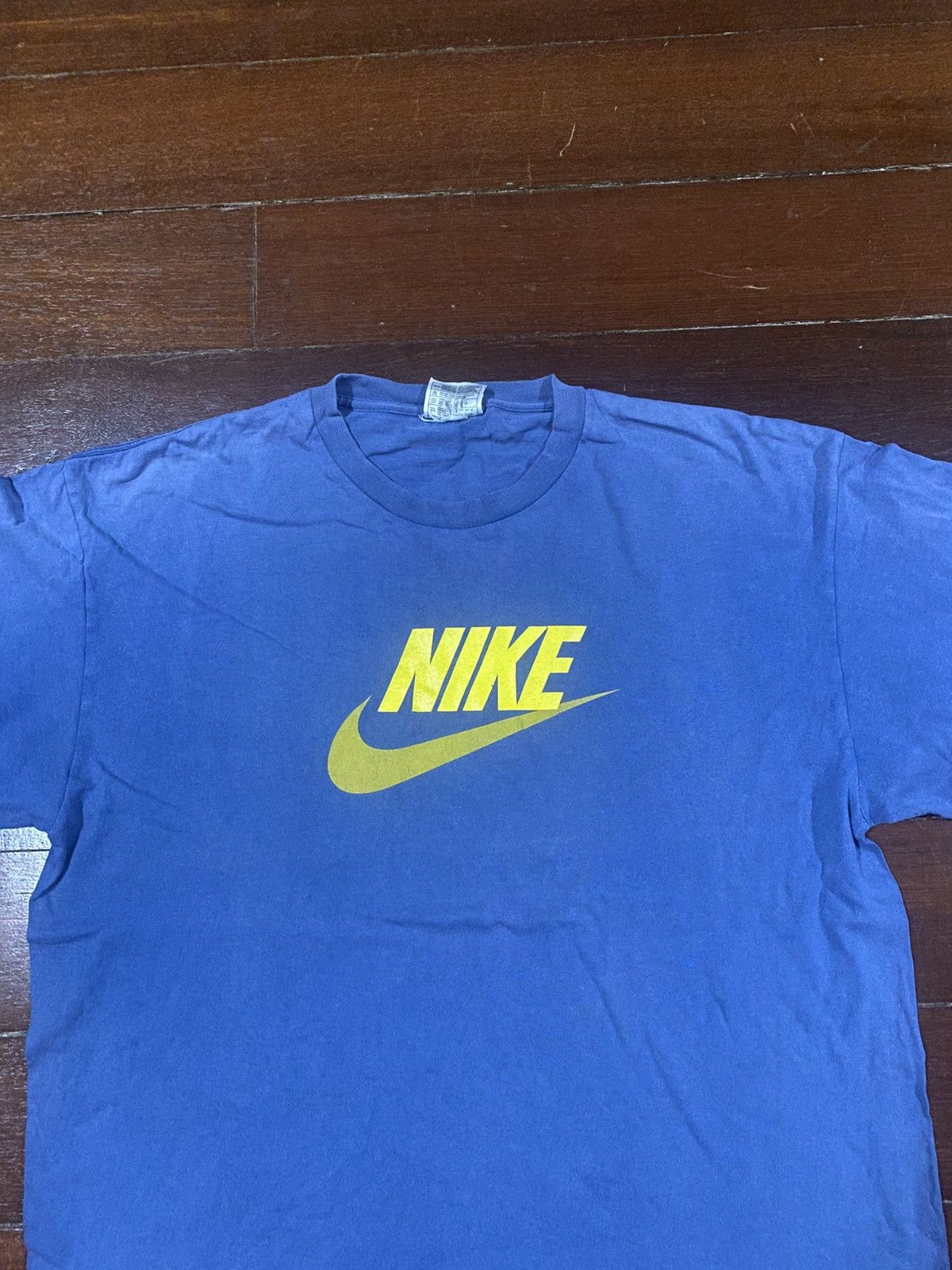 Nike Vintage Nike Big Swoosh Centr Logo Oversized Y2K distressed Size US L / EU 52-54 / 3 - 3 Thumbnail
