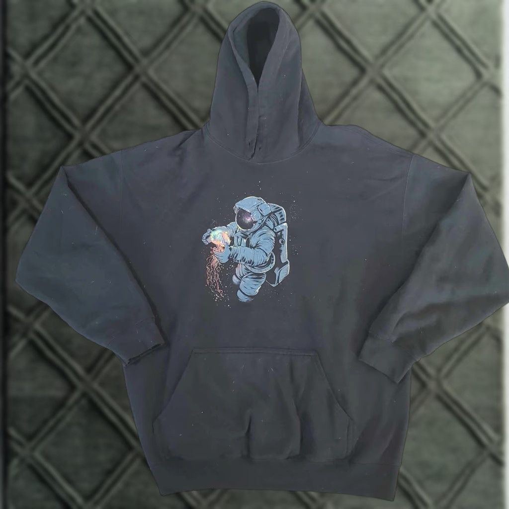 NASA VINTAGE Astronaut Space Hoodie Jellyfish Festival Trippy RARE Adult Large L NASA-esque Black Unbranded Unisex Hoodie Pullover Space Theme All Seasons Size US L / EU 52-54 / 3 - 1 Thumbnail