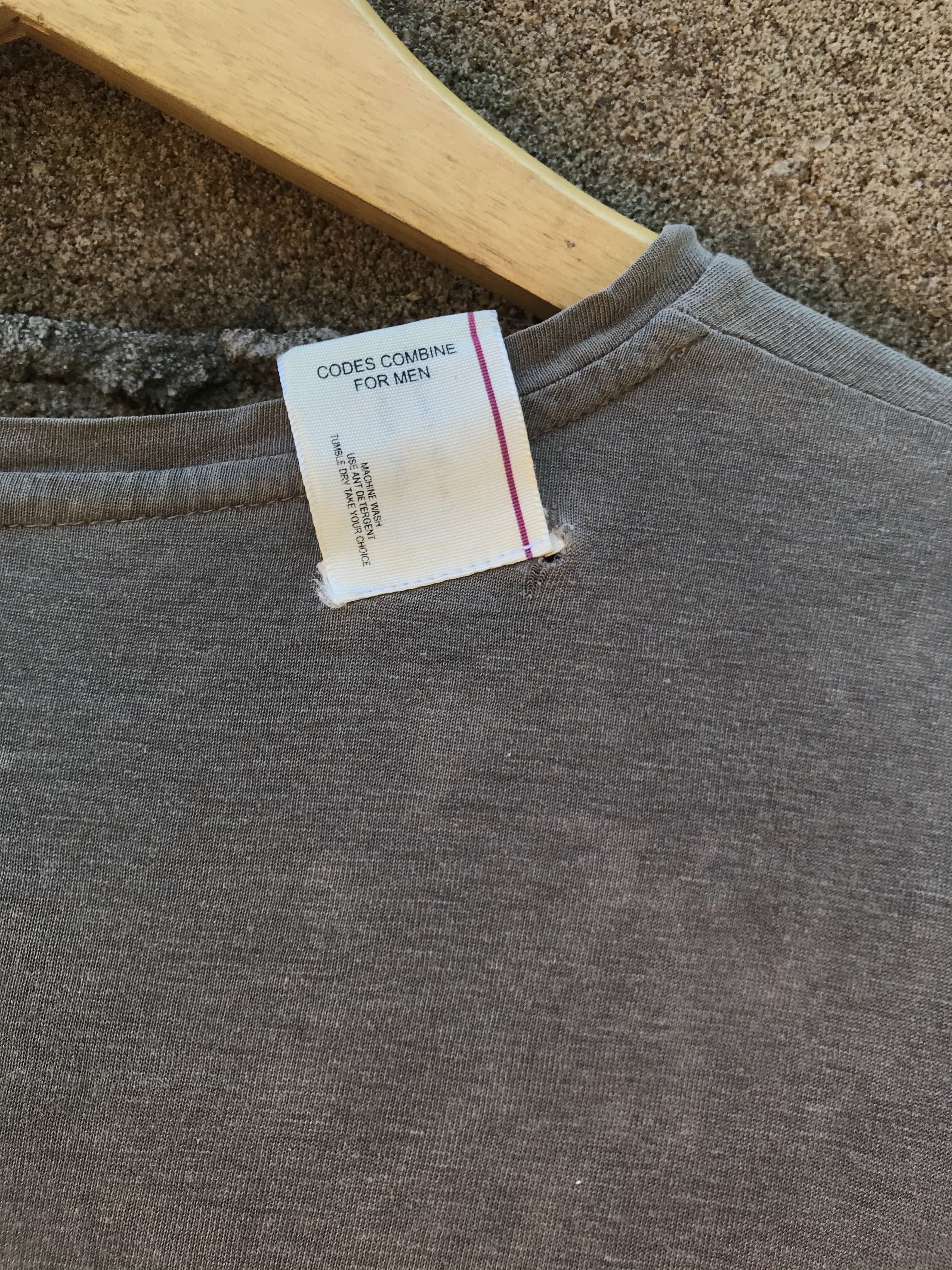 Le Grande Bleu (L.G.B.) Codes combine distressed tee Numbernine style Size US M / EU 48-50 / 2 - 5 Thumbnail