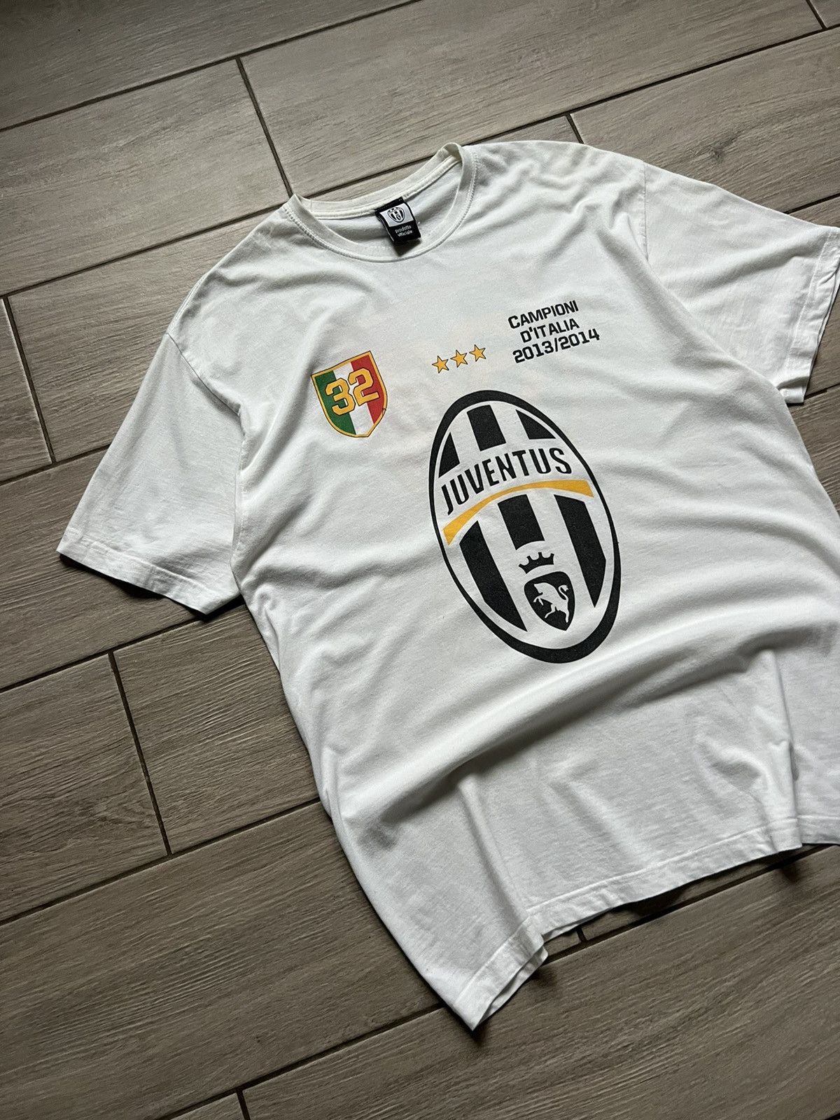 Vintage Juventus Football Champions Italy Vintage 32 Number Size US XL / EU 56 / 4 - 2 Thumbnail