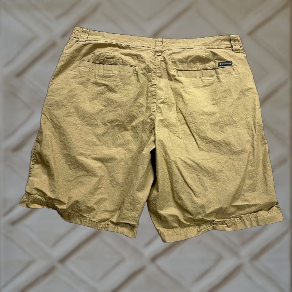 Vintage Columbia Chino Shorts Men Brown Flat Front Casual 38x9 Cotton Slash Pocket - Regular Fit - 9 in Inseam, 38 Waist, Brown, Solid, Outdoor, Classic, Men Size US 38 / EU 54 - 1 Thumbnail
