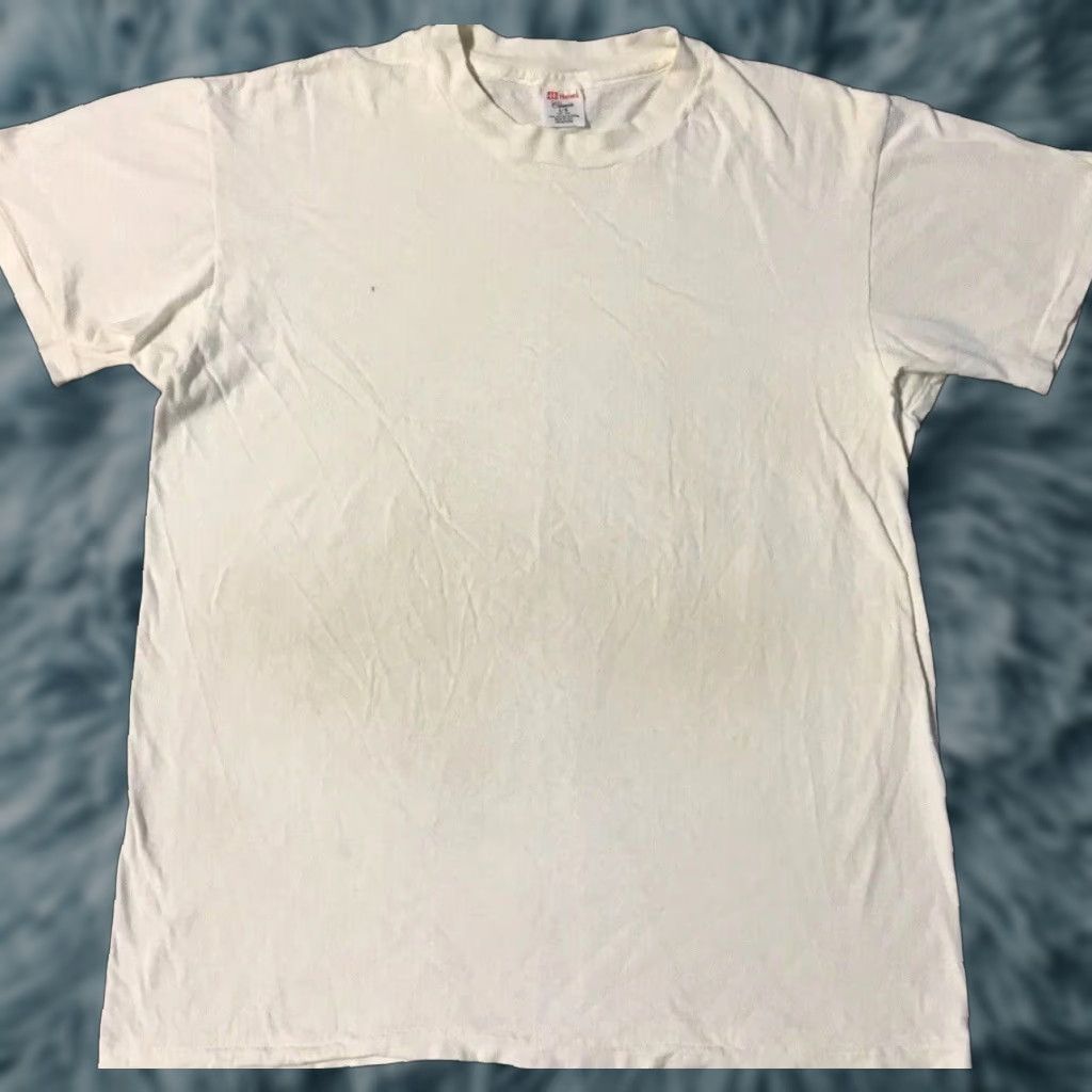 Hanes VINTAGE Hanes Shirt S White Distressed 80s 90s Grunge Biker Punk Skate Surf Trucker Single Stitch Mens T-Shirt) Size US S / EU 44-46 / 1 - 1 Thumbnail