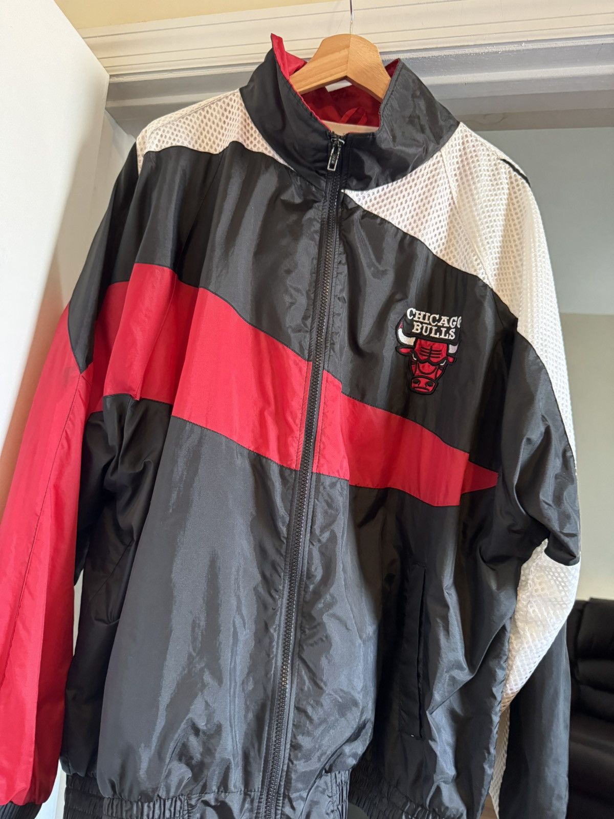 NBA × Pro Player Chicago Bulls Pro Player light jacket size XXL Size US XXL / EU 58 / 5 - 5 Thumbnail