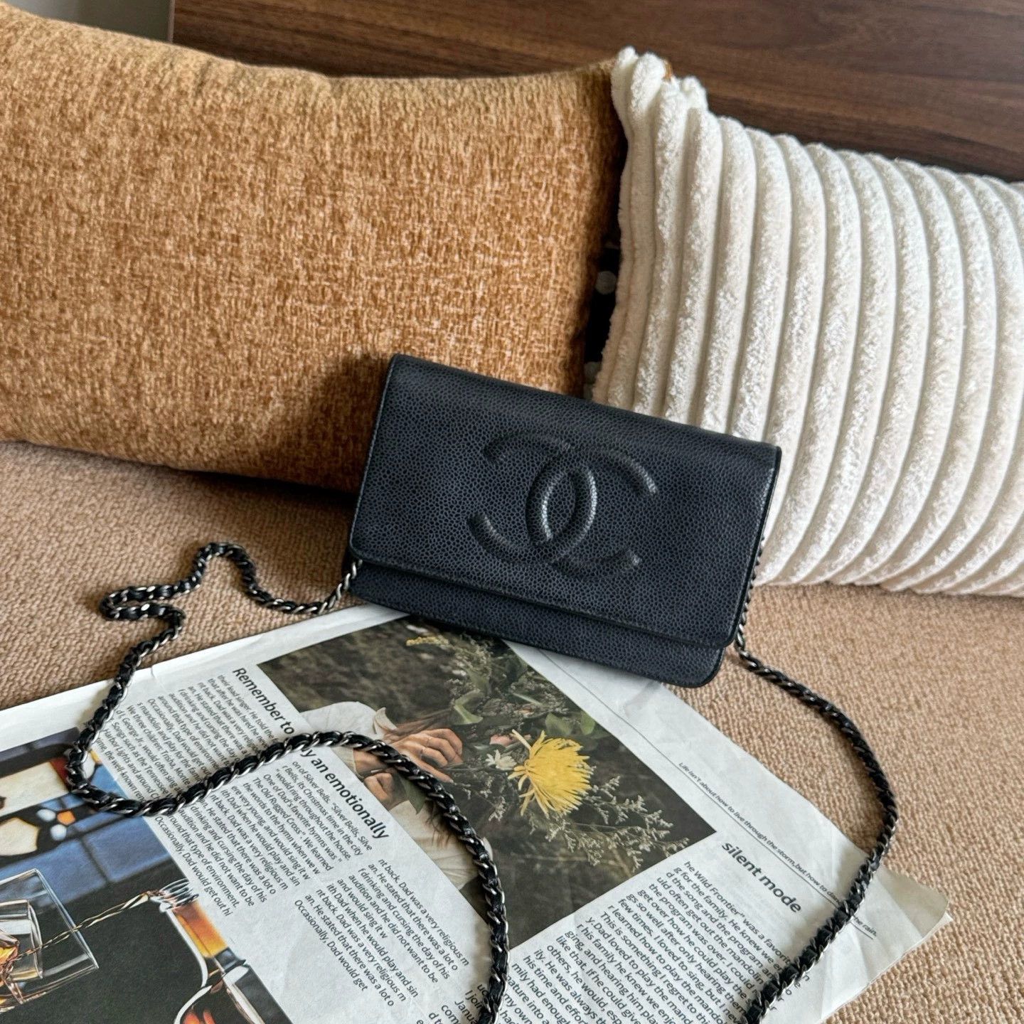 Chanel Pre-loved Bag Very good condition Size ONE SIZE - 1 Thumbnail