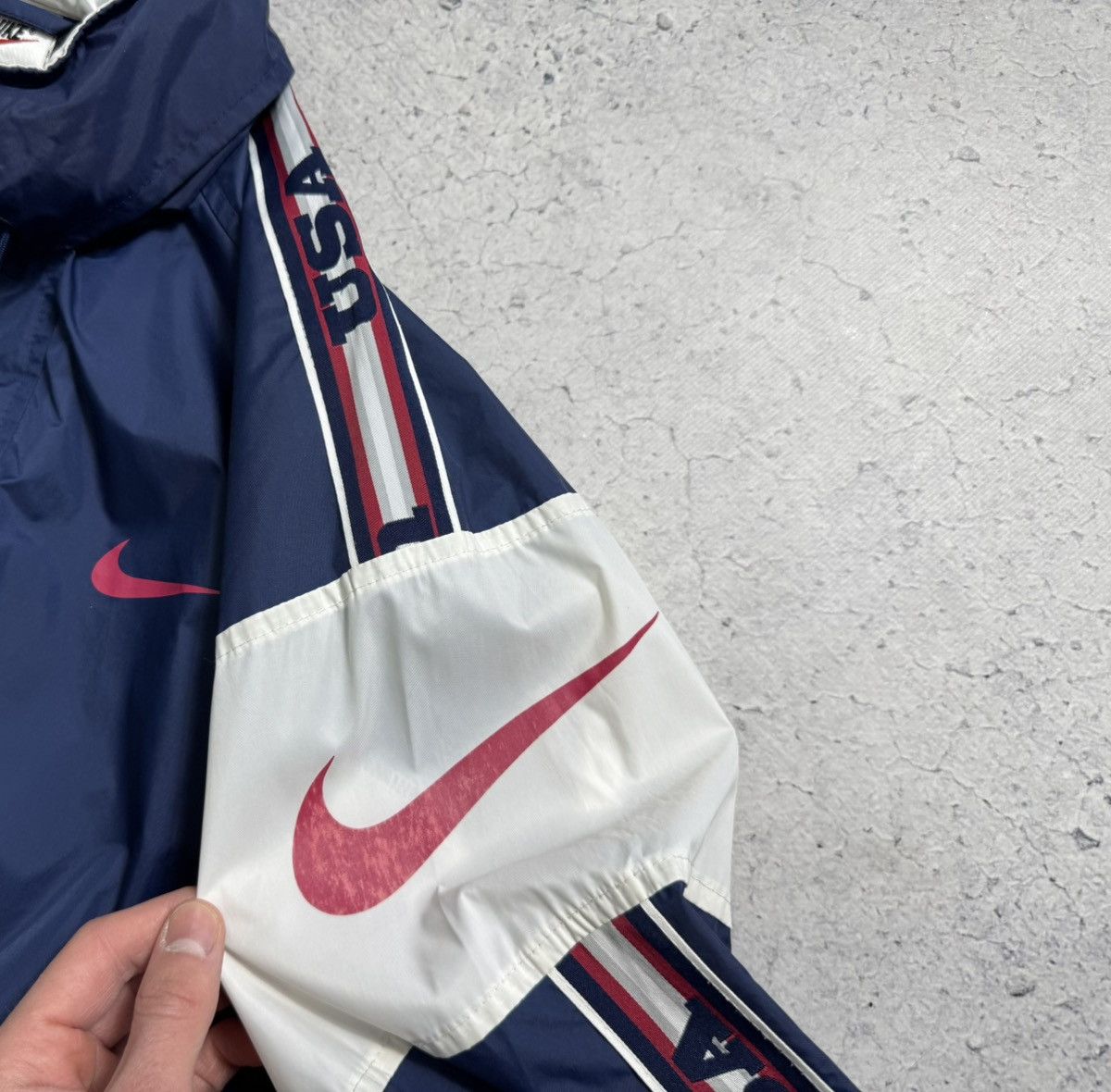 Nike Vintage 90’s Nike Nylon Jacket USA Size US S / EU 44-46 / 1 - 13 Thumbnail