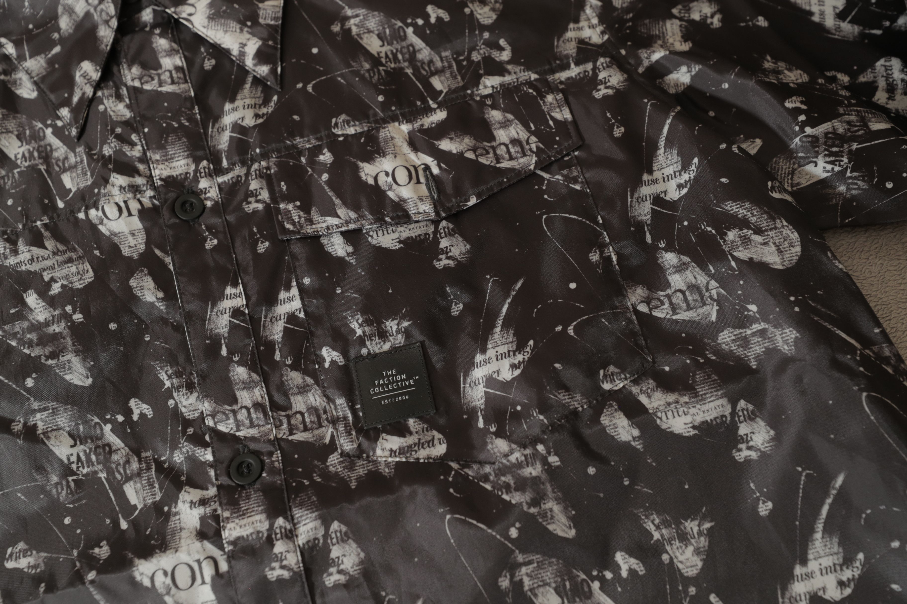 Other Faction Elemental Series Polyester Button Up (XL) Size US XL / EU 56 / 4 - 8 Thumbnail